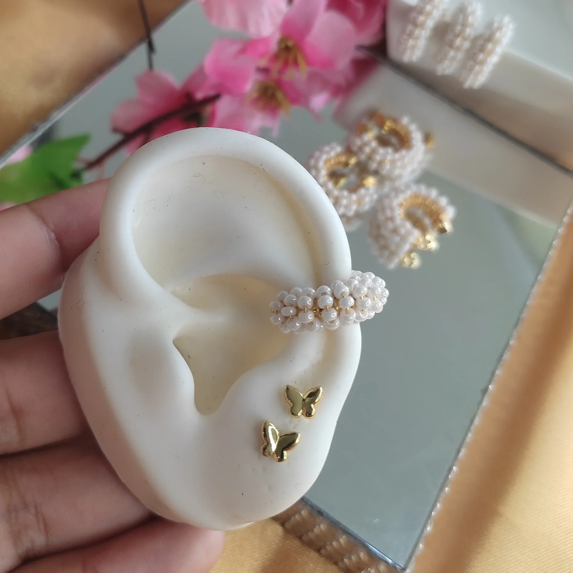 EARCUFF PIEDRAS BLANCAS 2