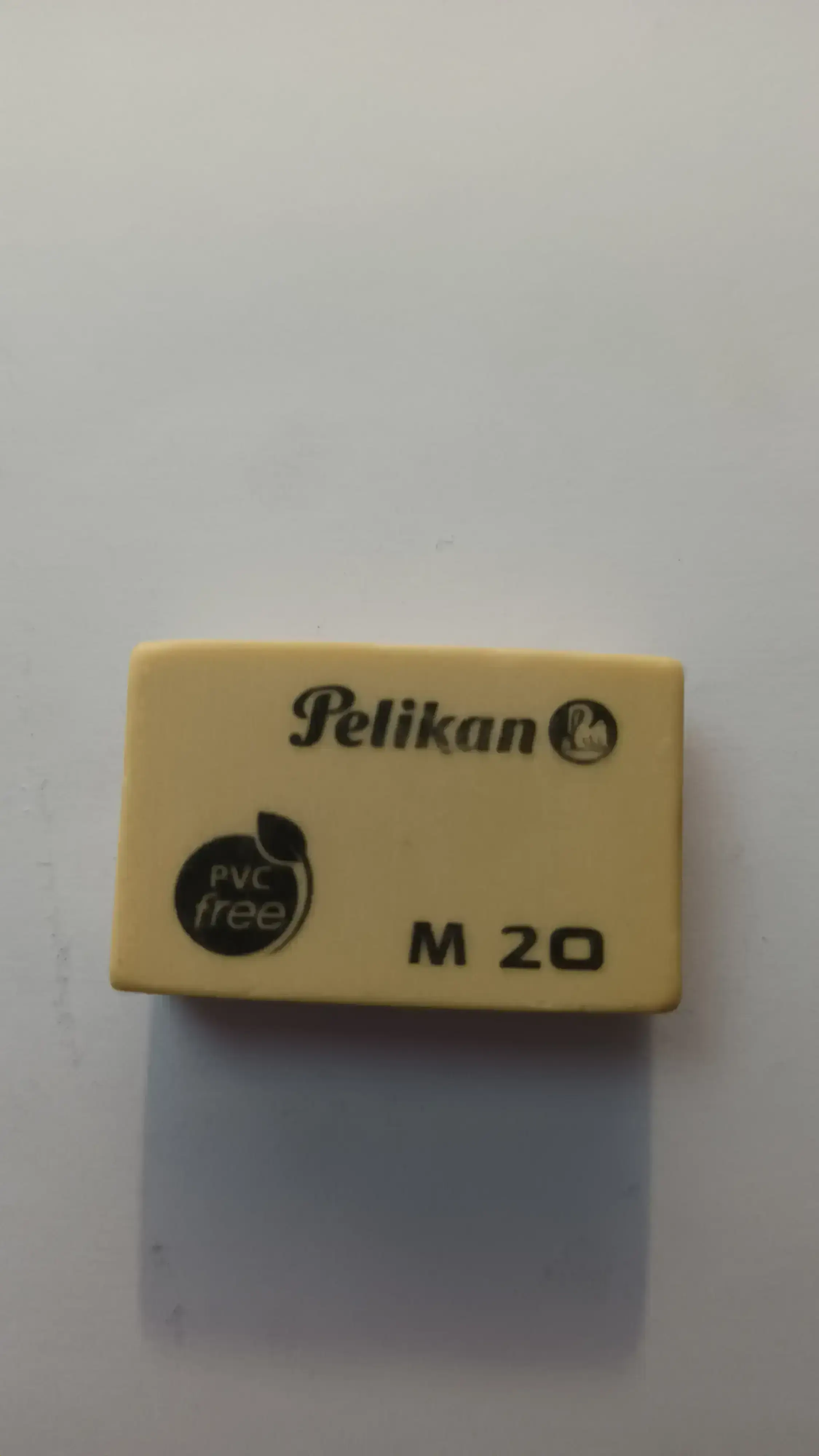 GOMA PELIKAN 2