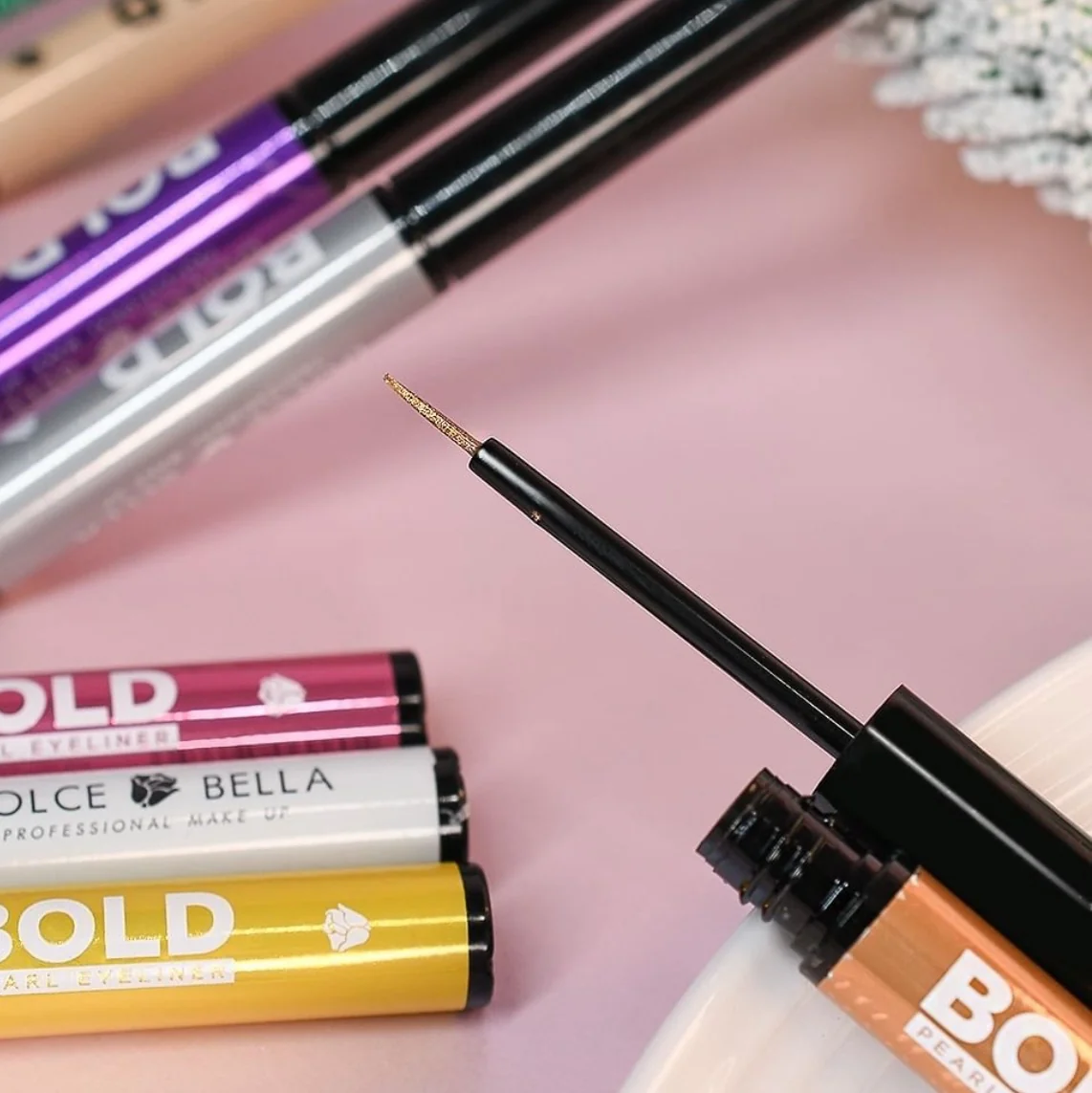 Delineador metalizado, Be Bold Dolce Bella