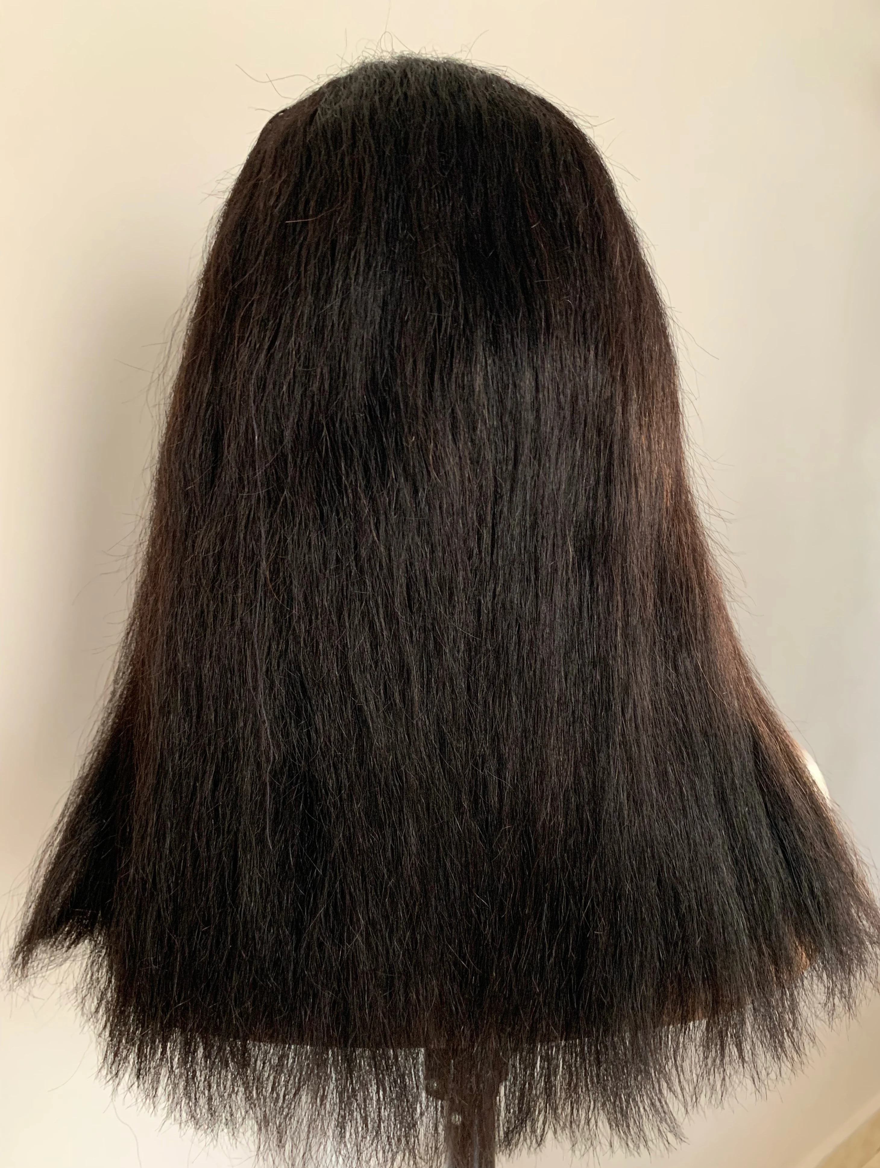 Peluca en U cabello yaki 16” 2