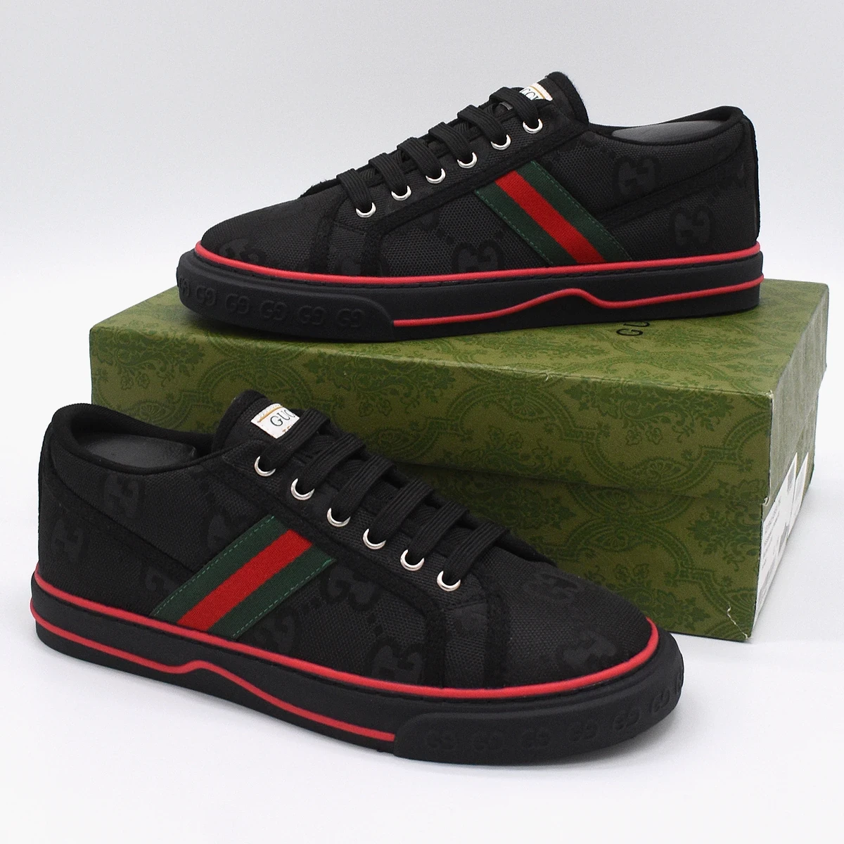 Gucci Off The Grid Tenis 1977 Low ECONYL Negro GG Verde Rojo 2