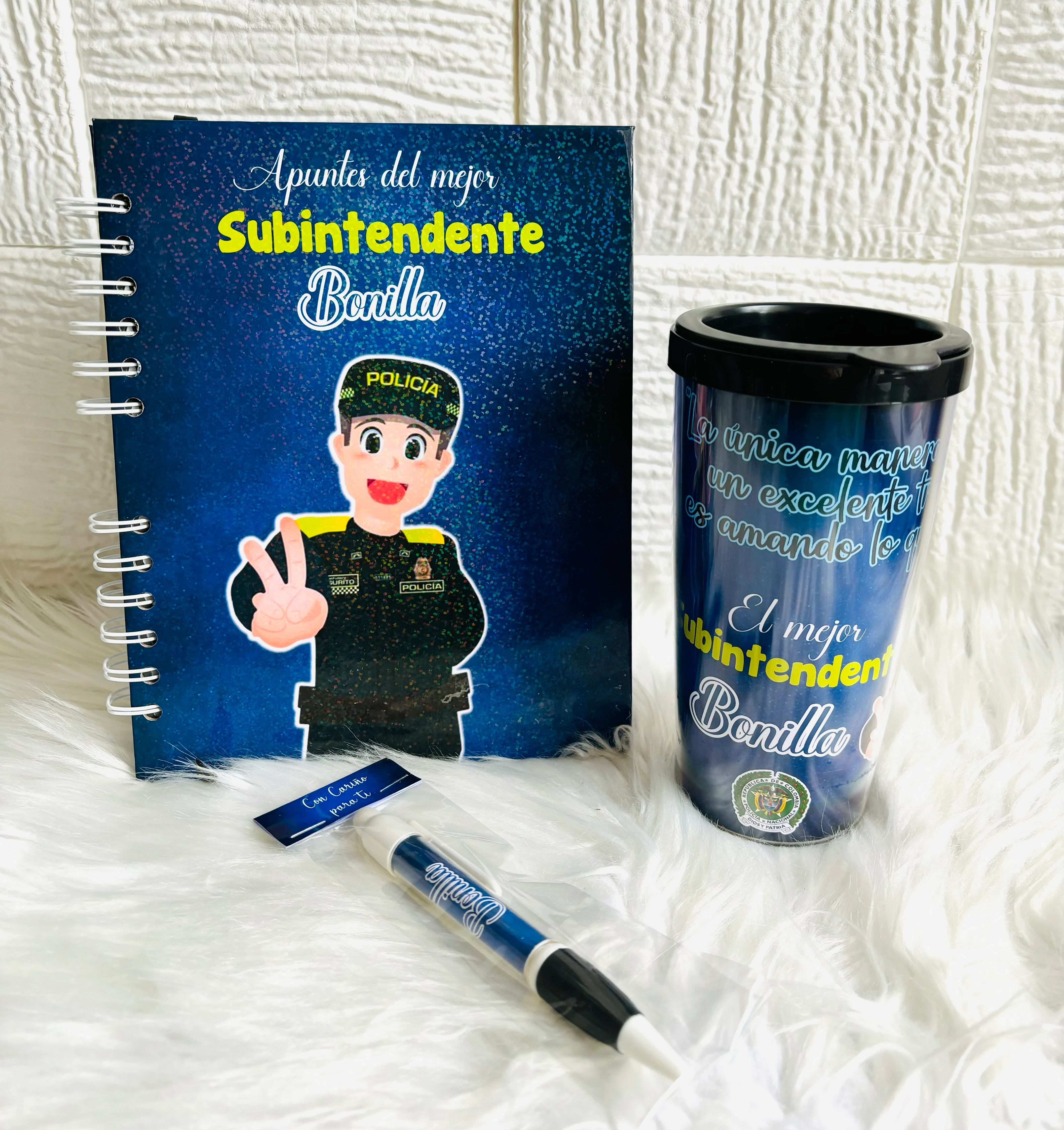 Agenda con vaso y lapicero