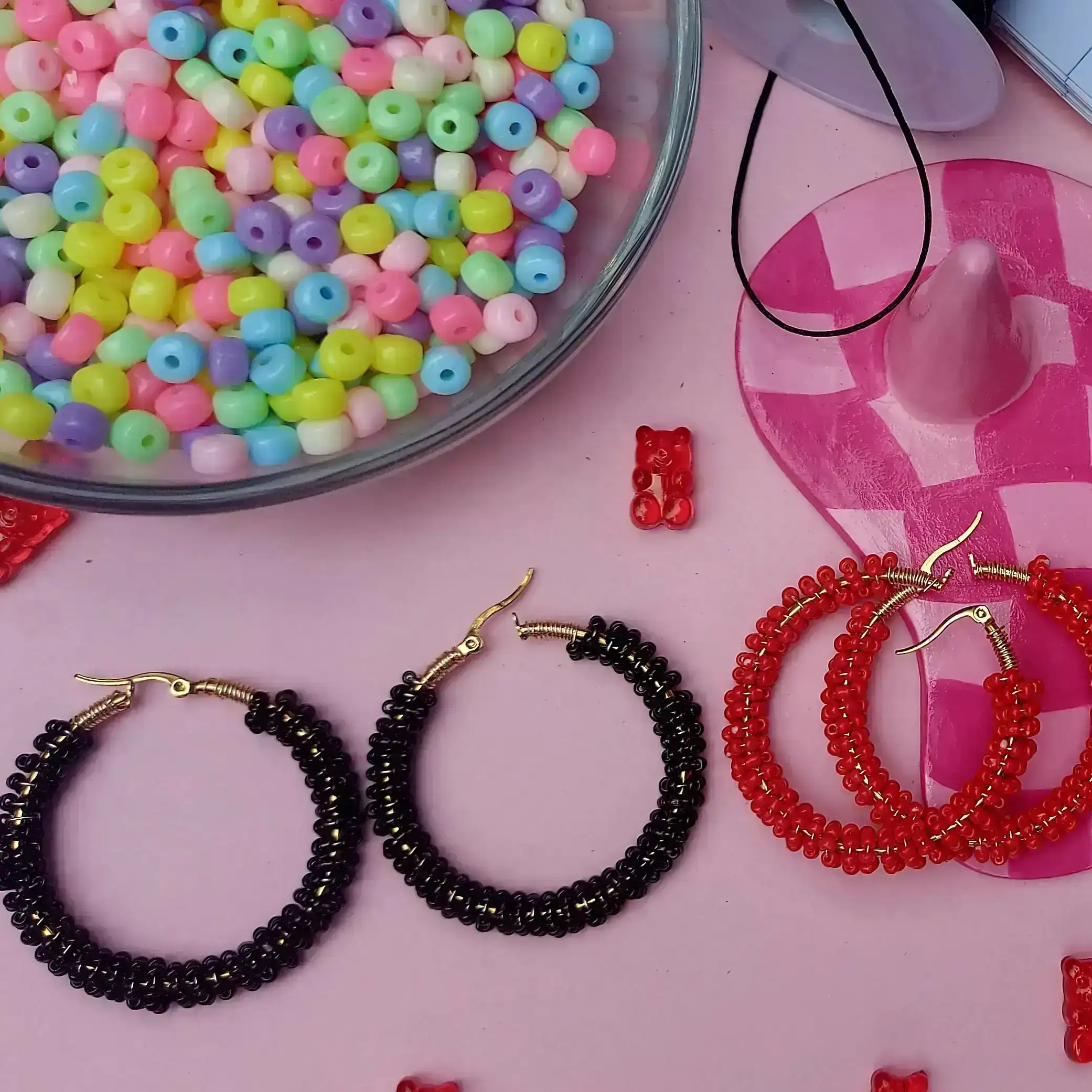 Aretes tejidas con mostacillas  3