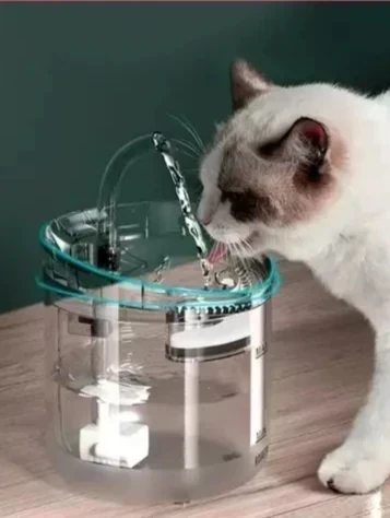 DISPENSER SUONO BEBEDERO DE MASCOTAS 2