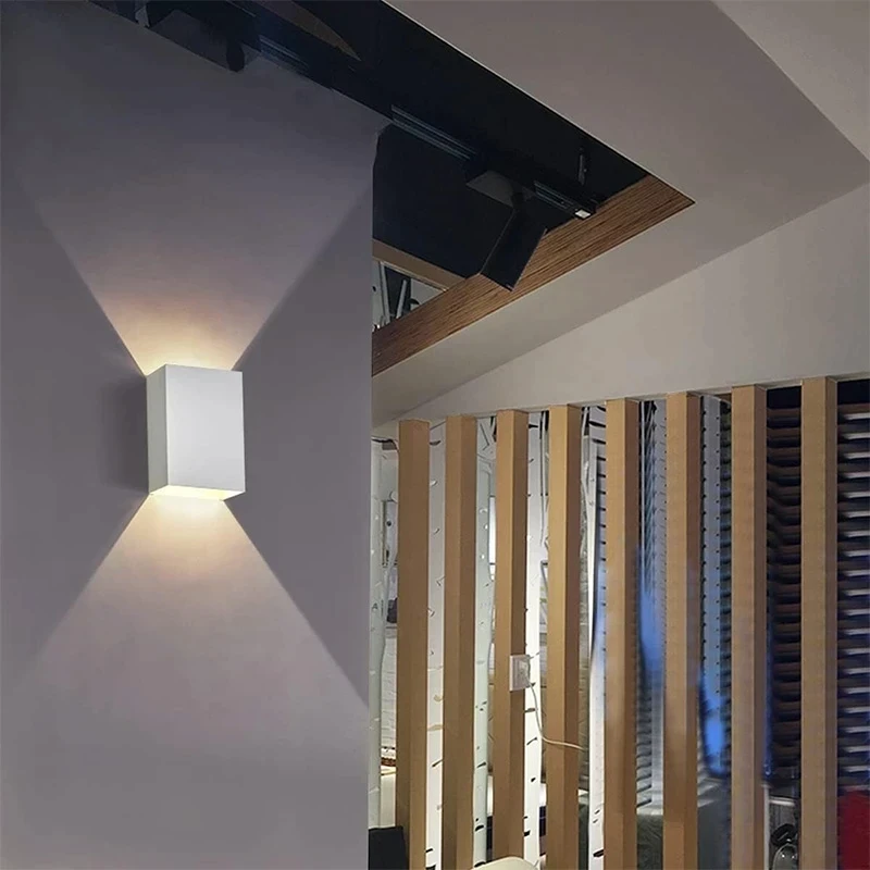 APLIQUE PARED RECTANGULAR BLANCO 4W PC IP65 3000K 2