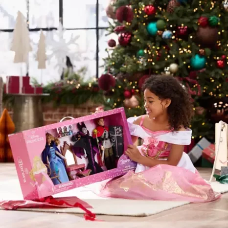 Set de regalo de muñeca clásica Aurora 2