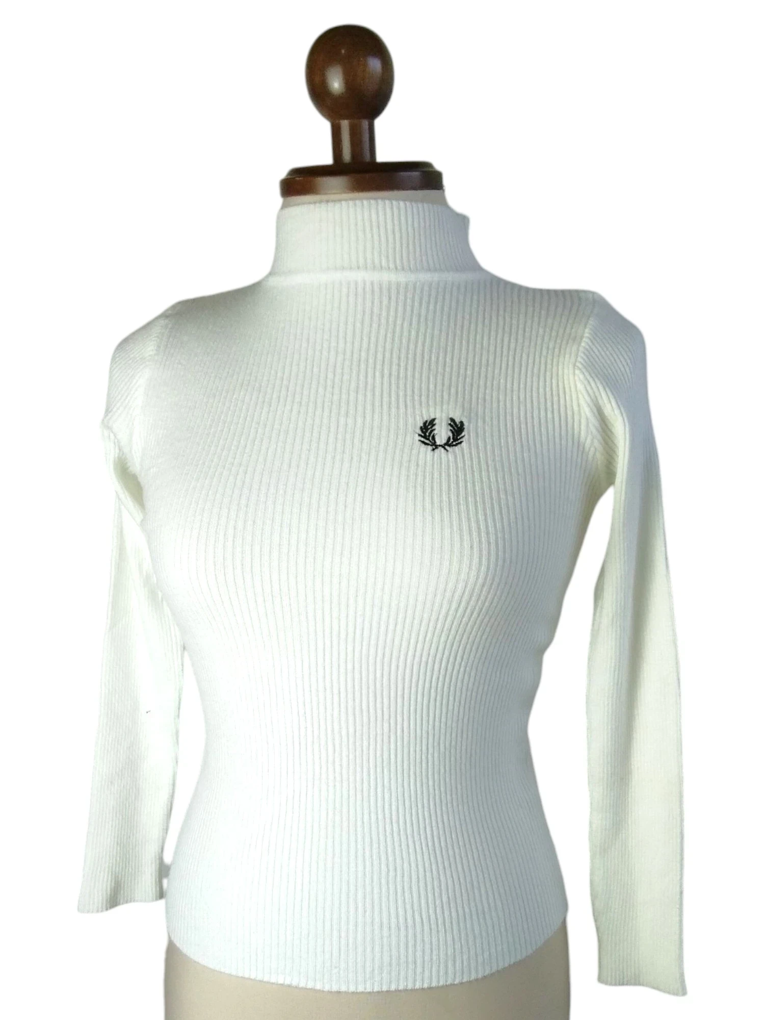 Buso tejido blanco crema
