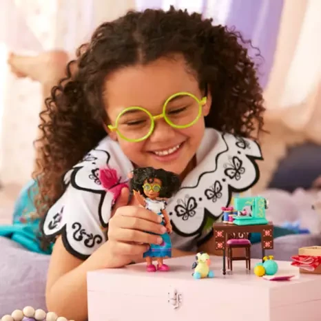 Mini juego de muñecas Mirabel Disney Once Upon a Story 2