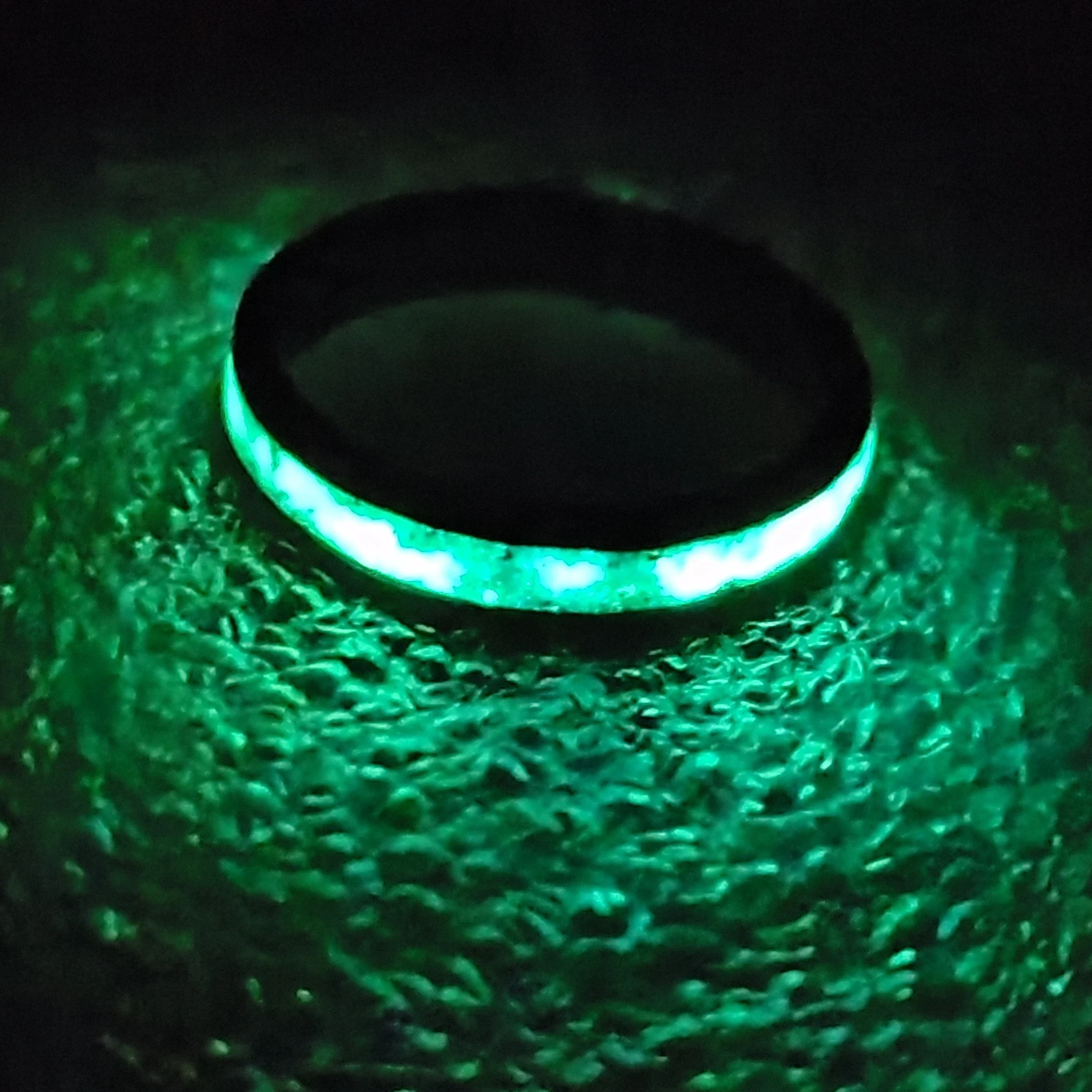 Anillo Neón de Esmeraldas 