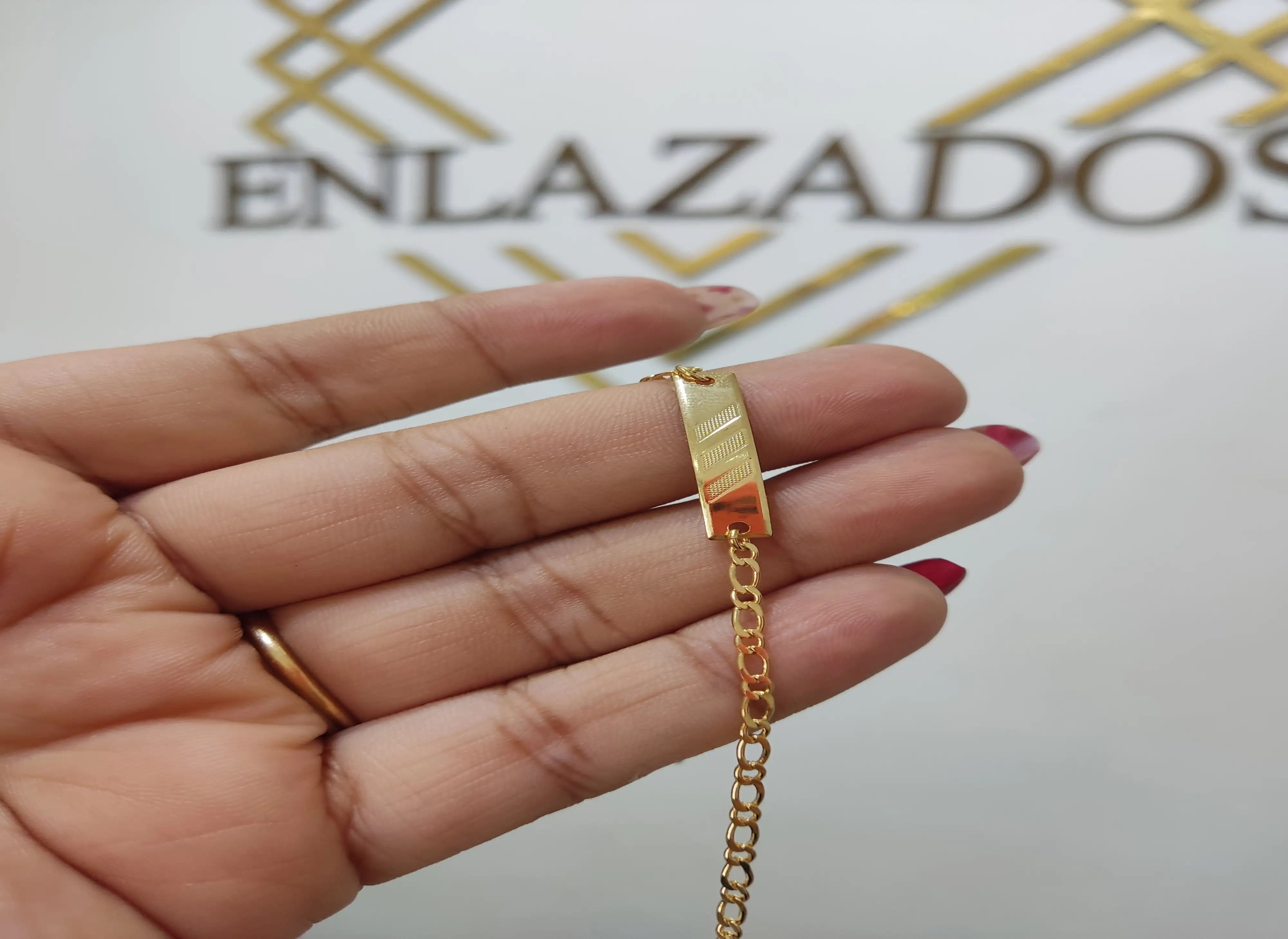 ESCLAVA 1*1