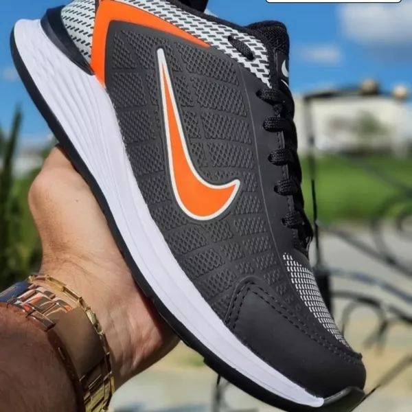 Nike 4