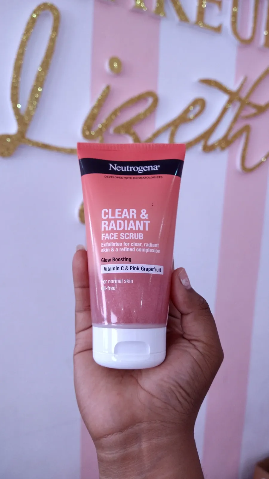 Exfoliante facial Neutrogena 3