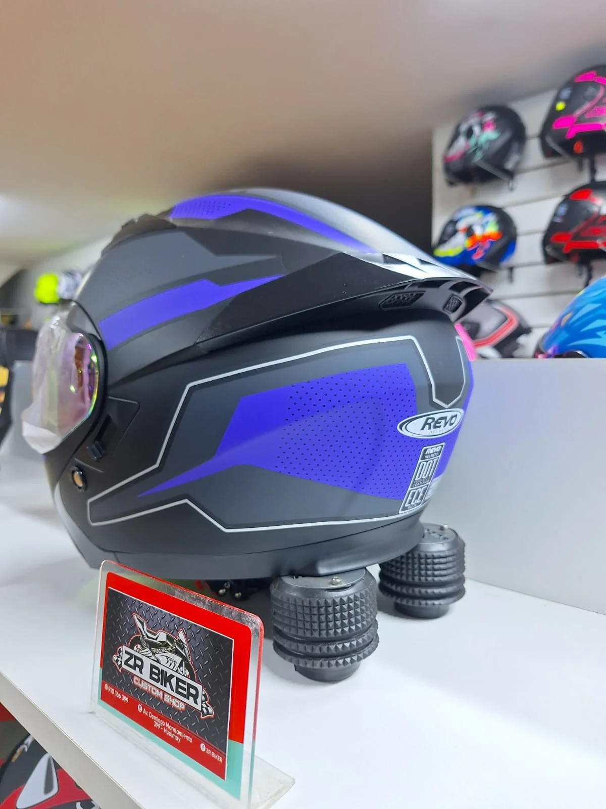 CASCO REVO MUJER ABATIBLE  3