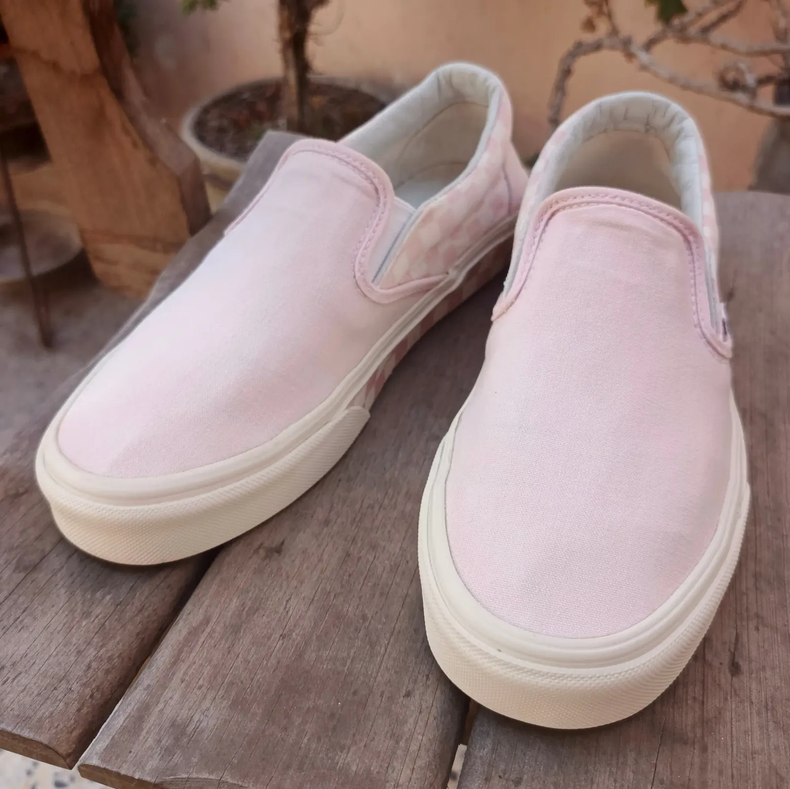 Vans 2