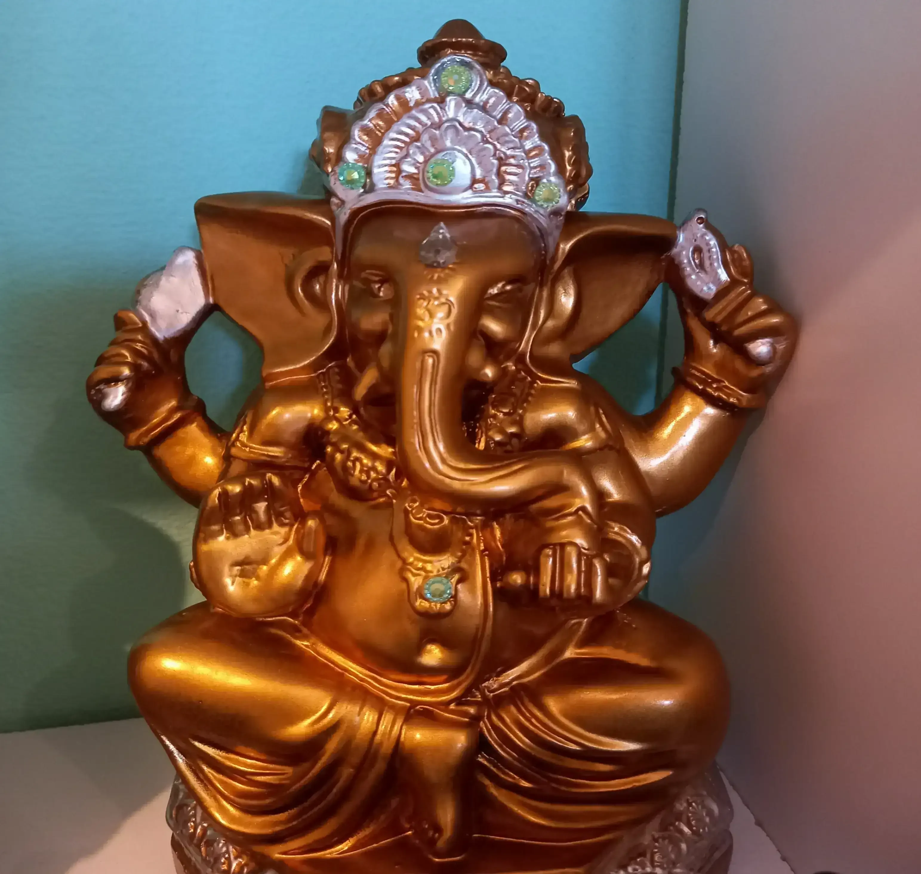 Ganesha Dorada 2