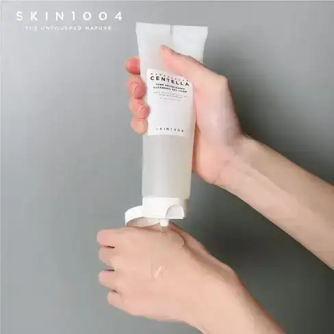 Gel limpiador iluminador con centella de Madagascar (125 ml) SKIN1004 3