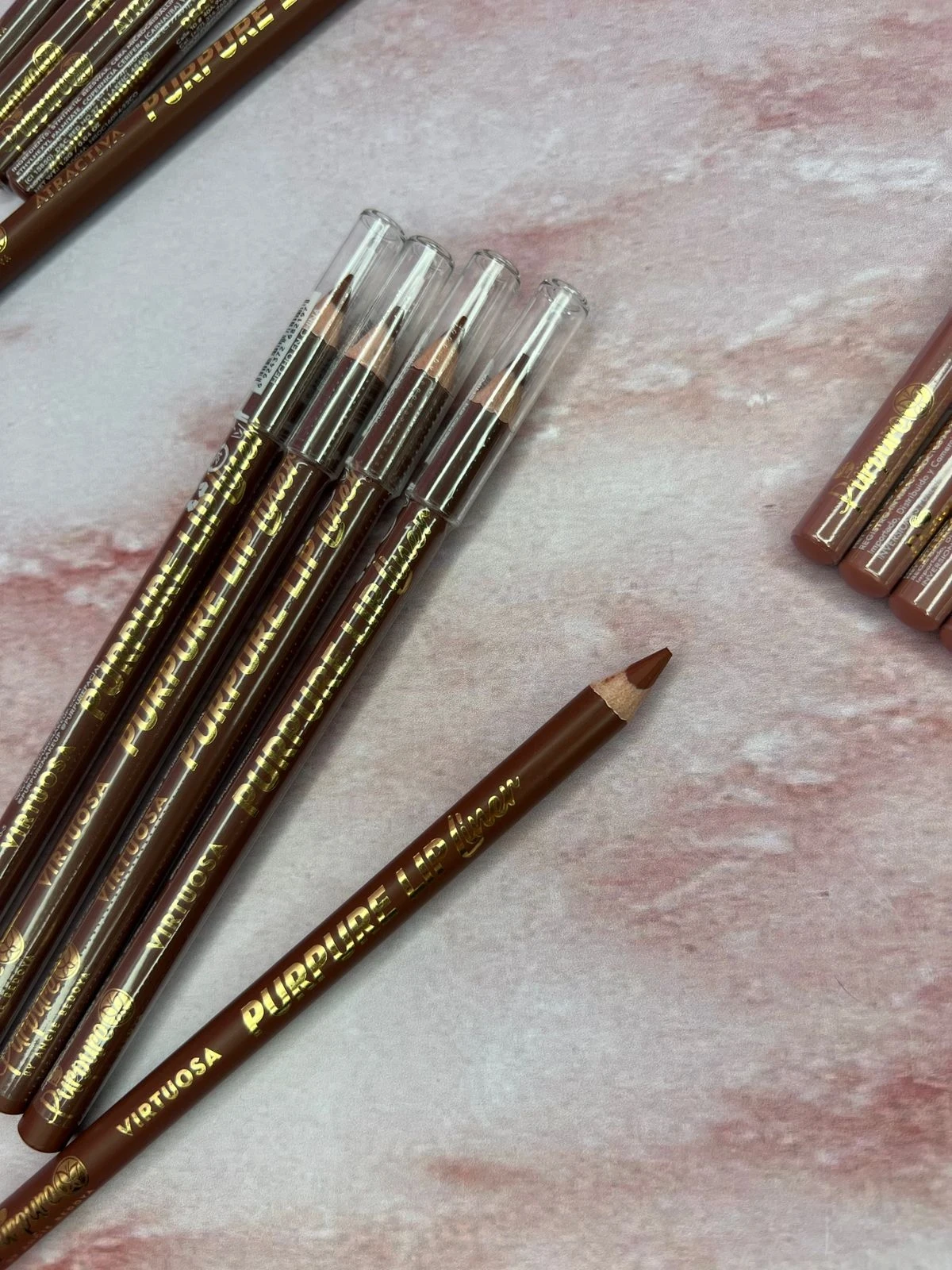 Lapiz de Labios Lip Liner Tono Virtuosa