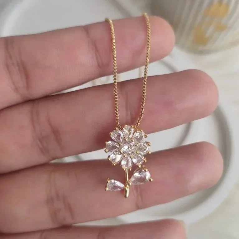 CADENA FLORECITA BRILLANTE