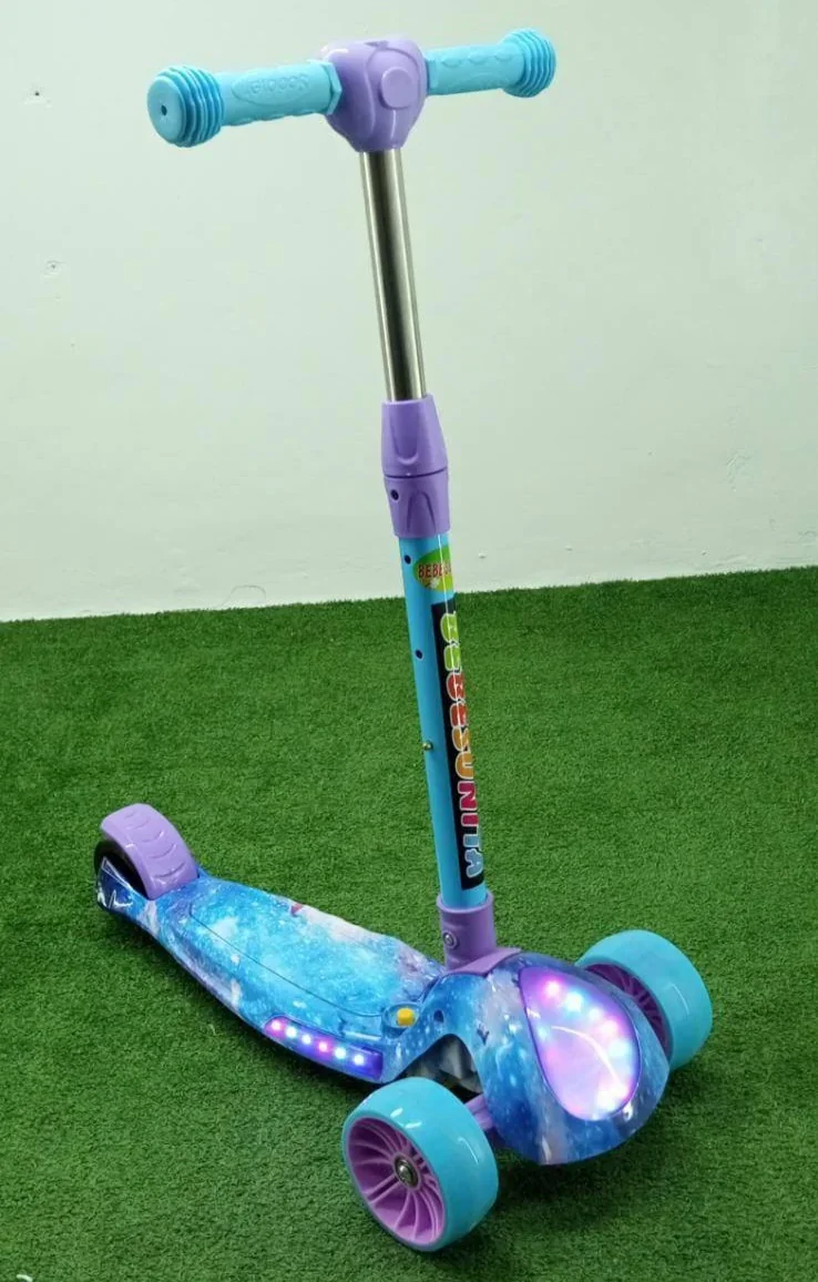 Patineta Scooter Luz Musica 1 a 7 años