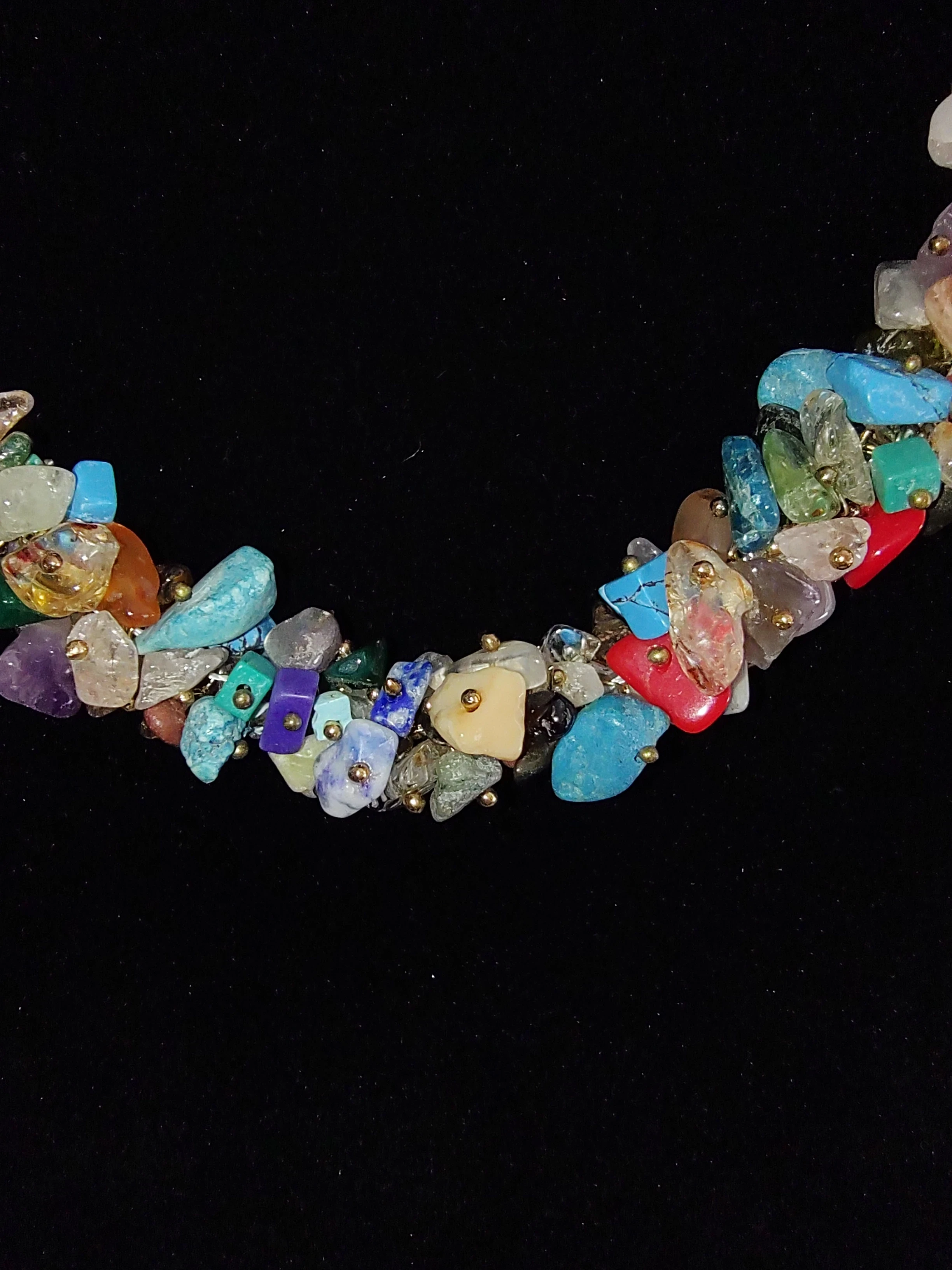 Deslumbrante Collar de piedras semipreciosas mixtas