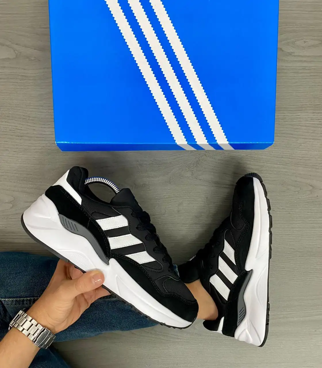 ADIDAS  🙋DAMA 4