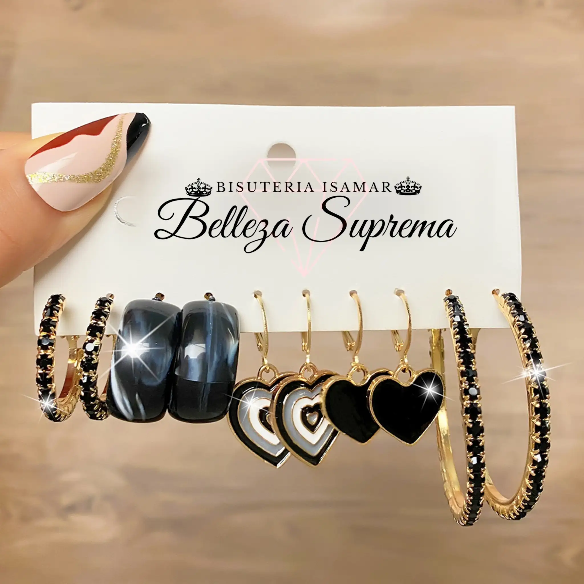 SET DE ARETES DORADOS CON NEGRO