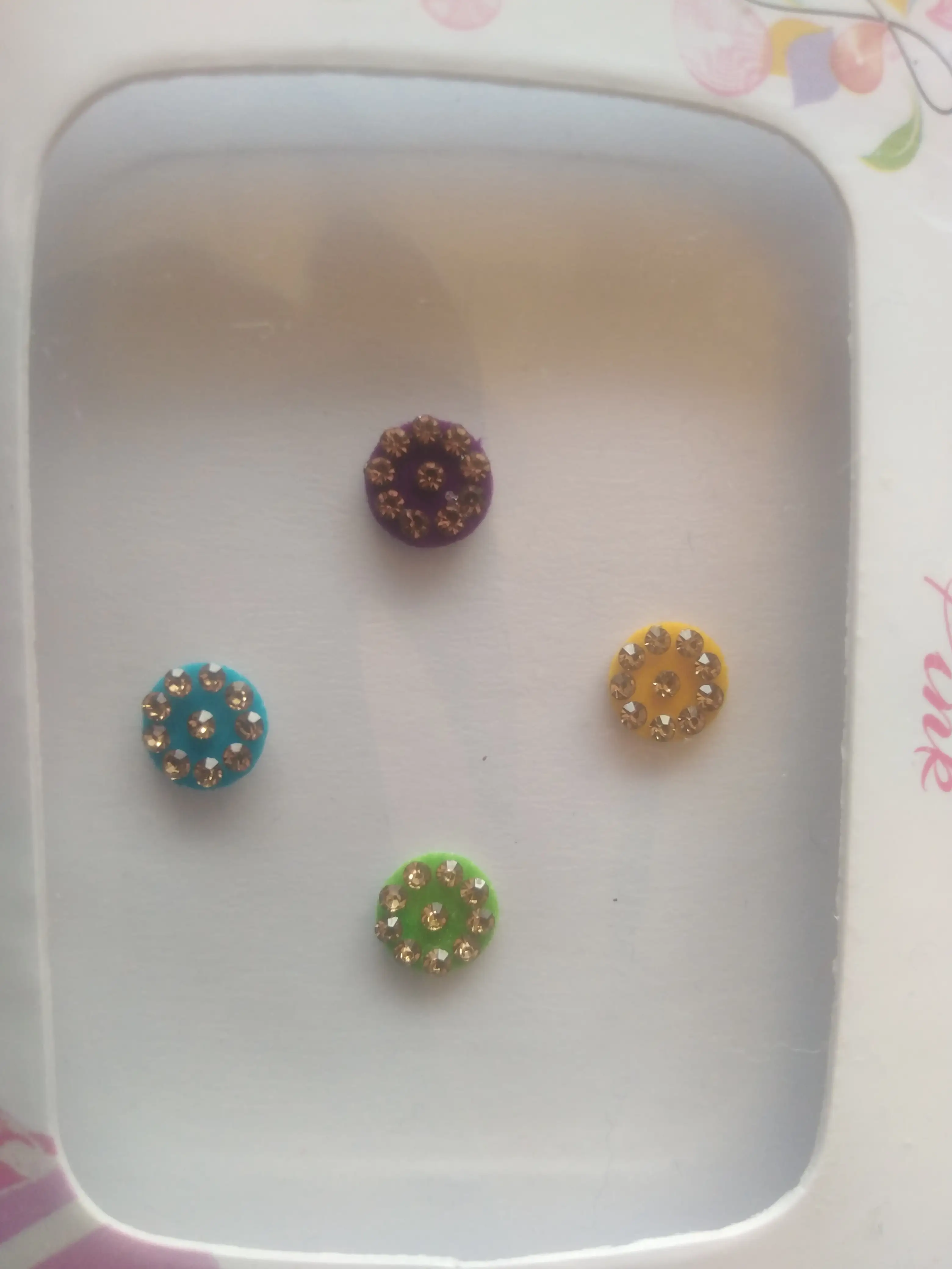 Bindi set 4