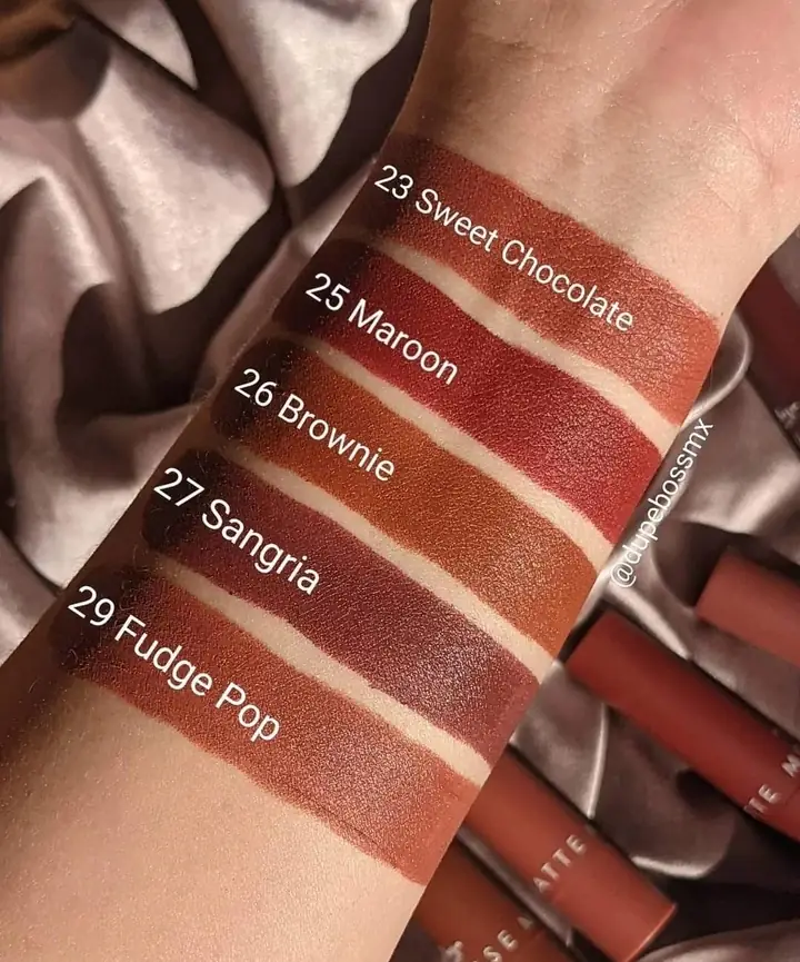 TOP FIVE SET  DE 5 LABIALES MOUSSE MATTE CHOLA BROWNS 3