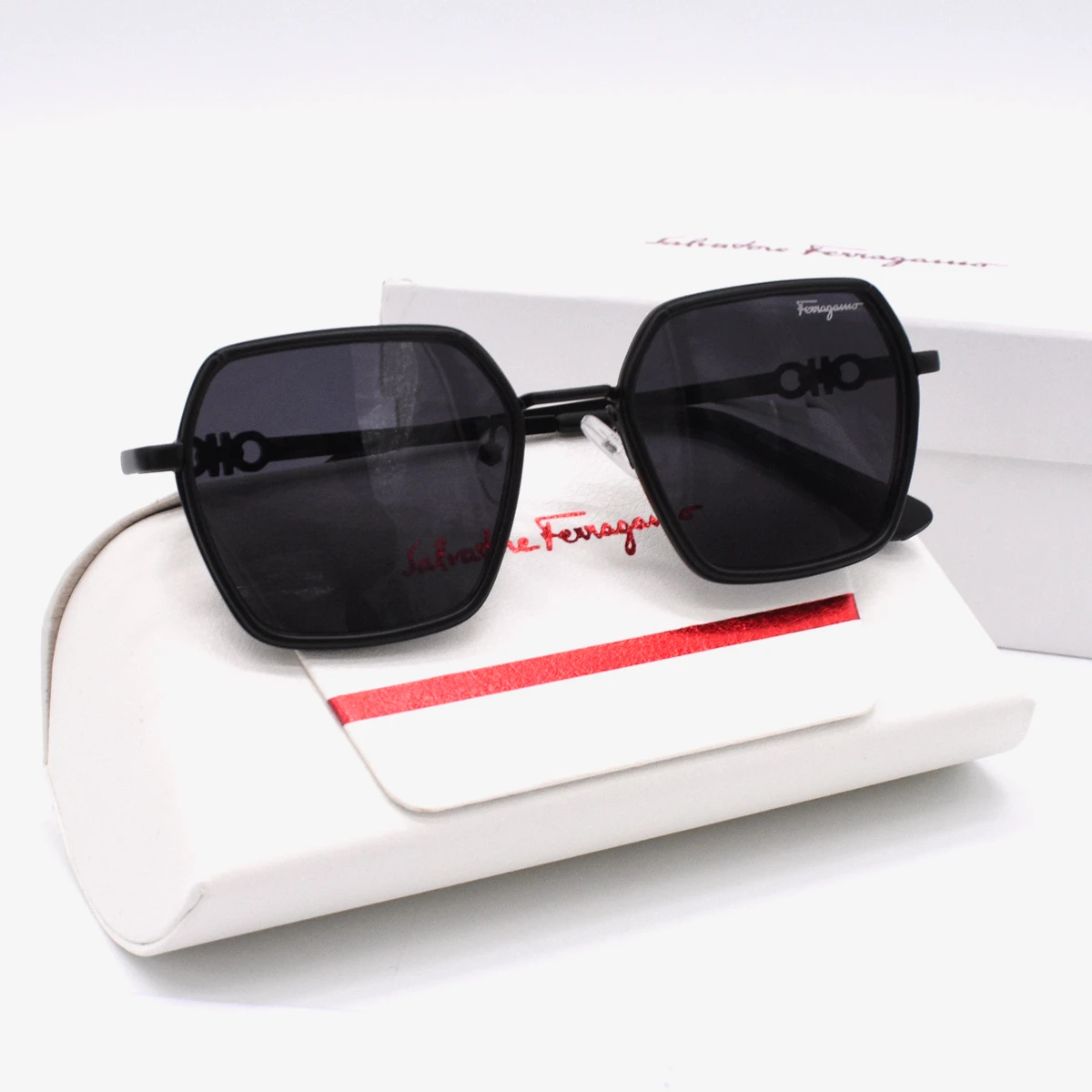 Gafas de sol Ferragamo 5