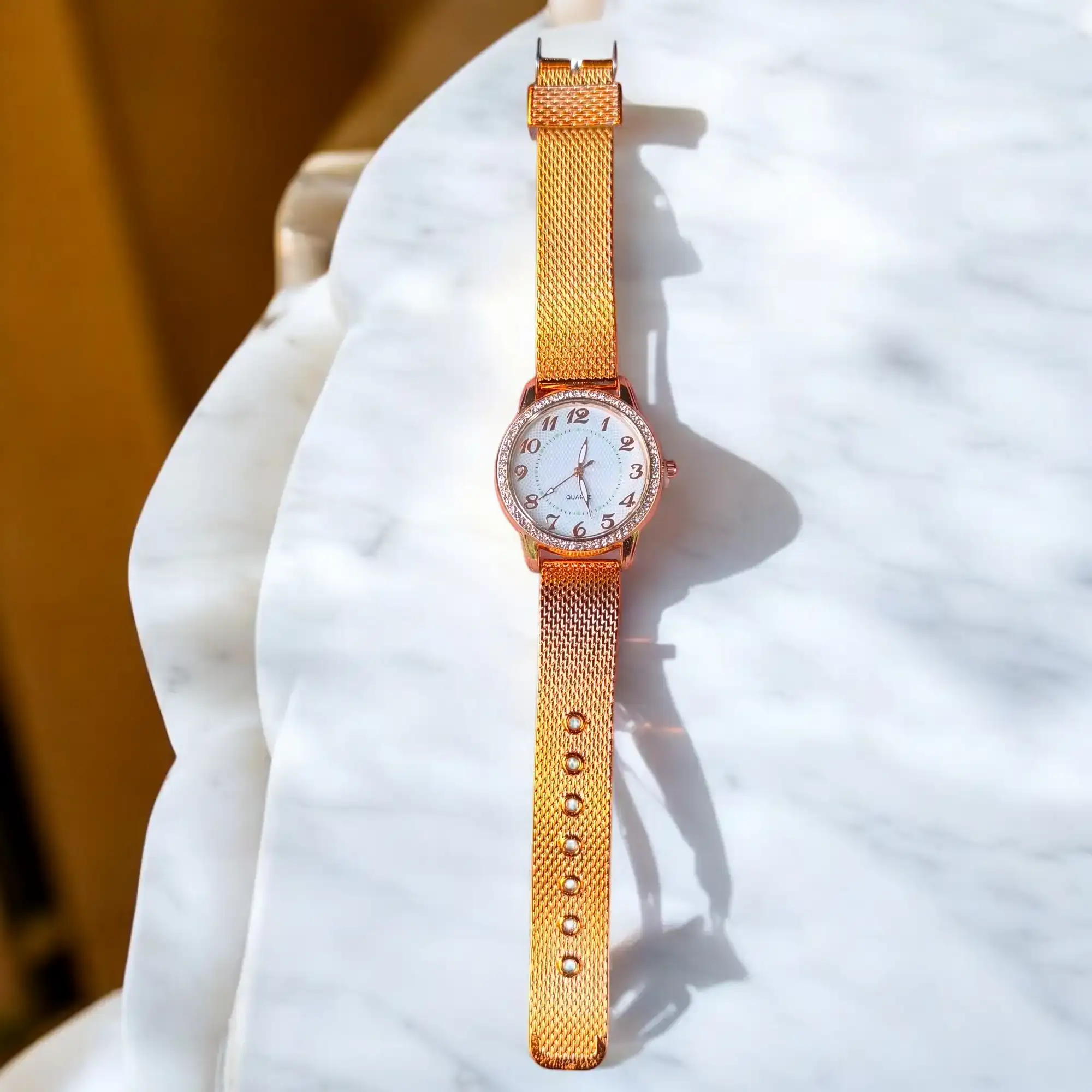 Reloj dorado  4