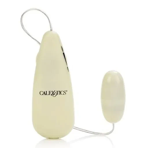 Glow In The Dark Pocket Exotics Glowing Vibrating Bullet 2