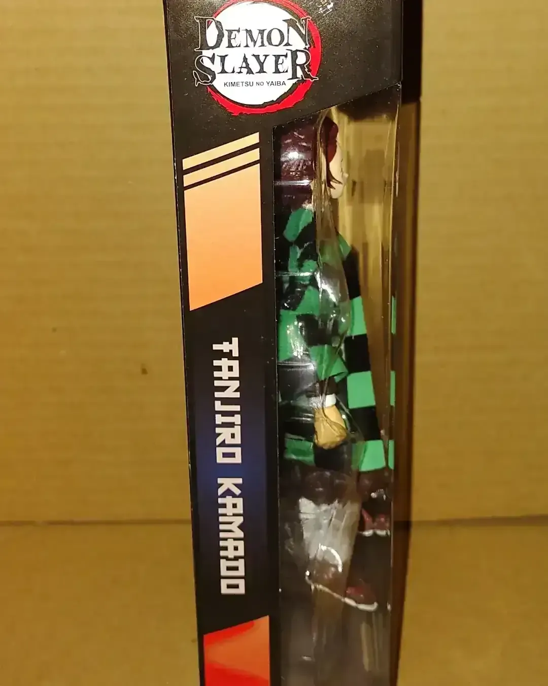 Mcfarlane Demon Slayer TANJIRO KAMADO 7 pulgadas  3