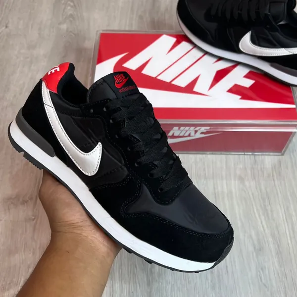 Nike internacional de la hombre 