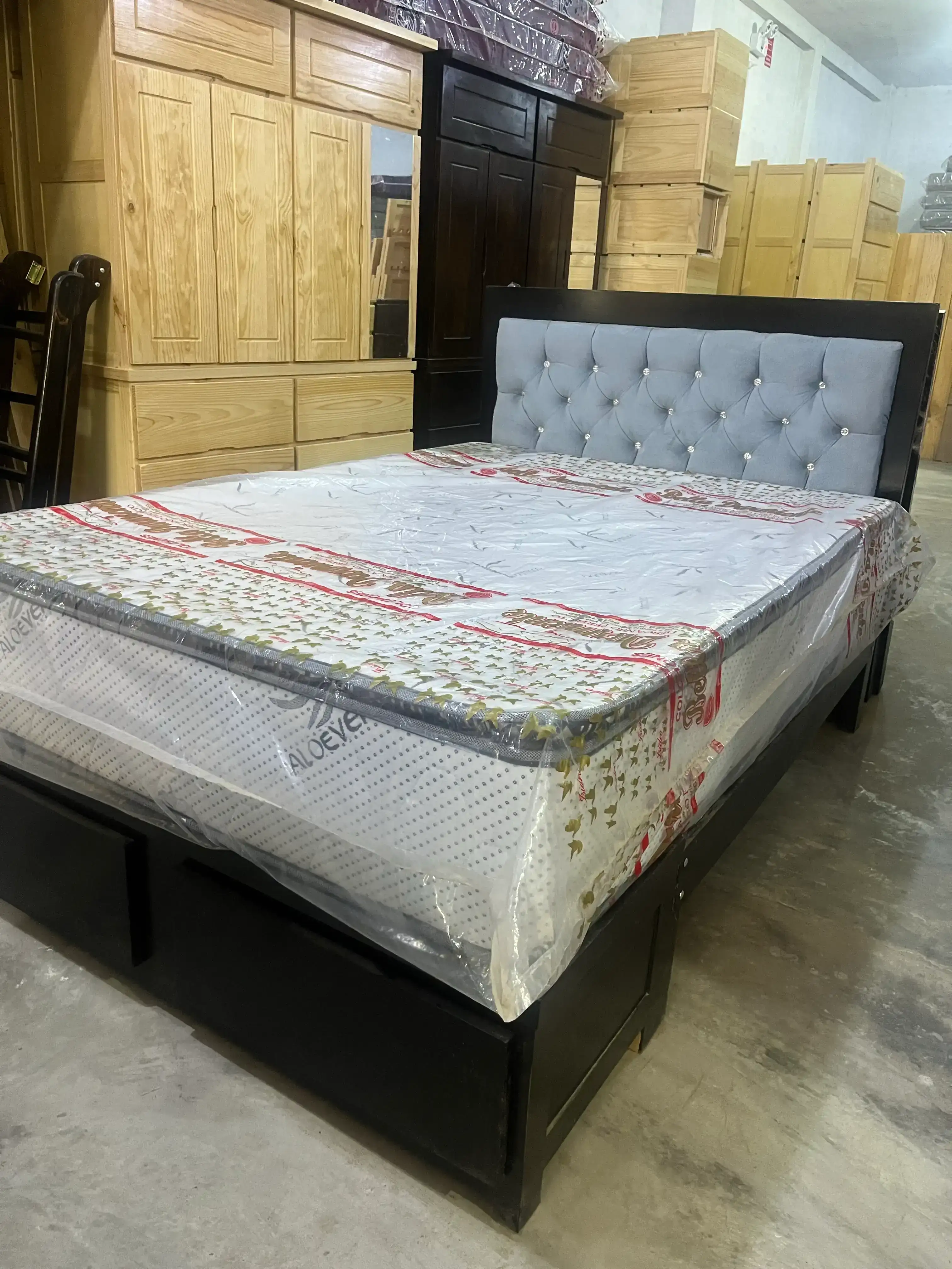 Cama Tapizada 2plz en duco  3