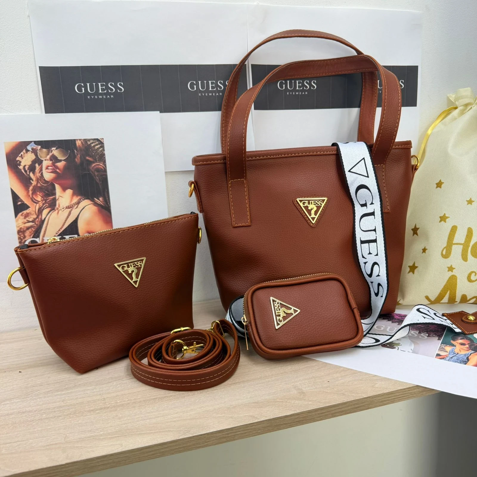 TRIO DE DAMA GUESS 4