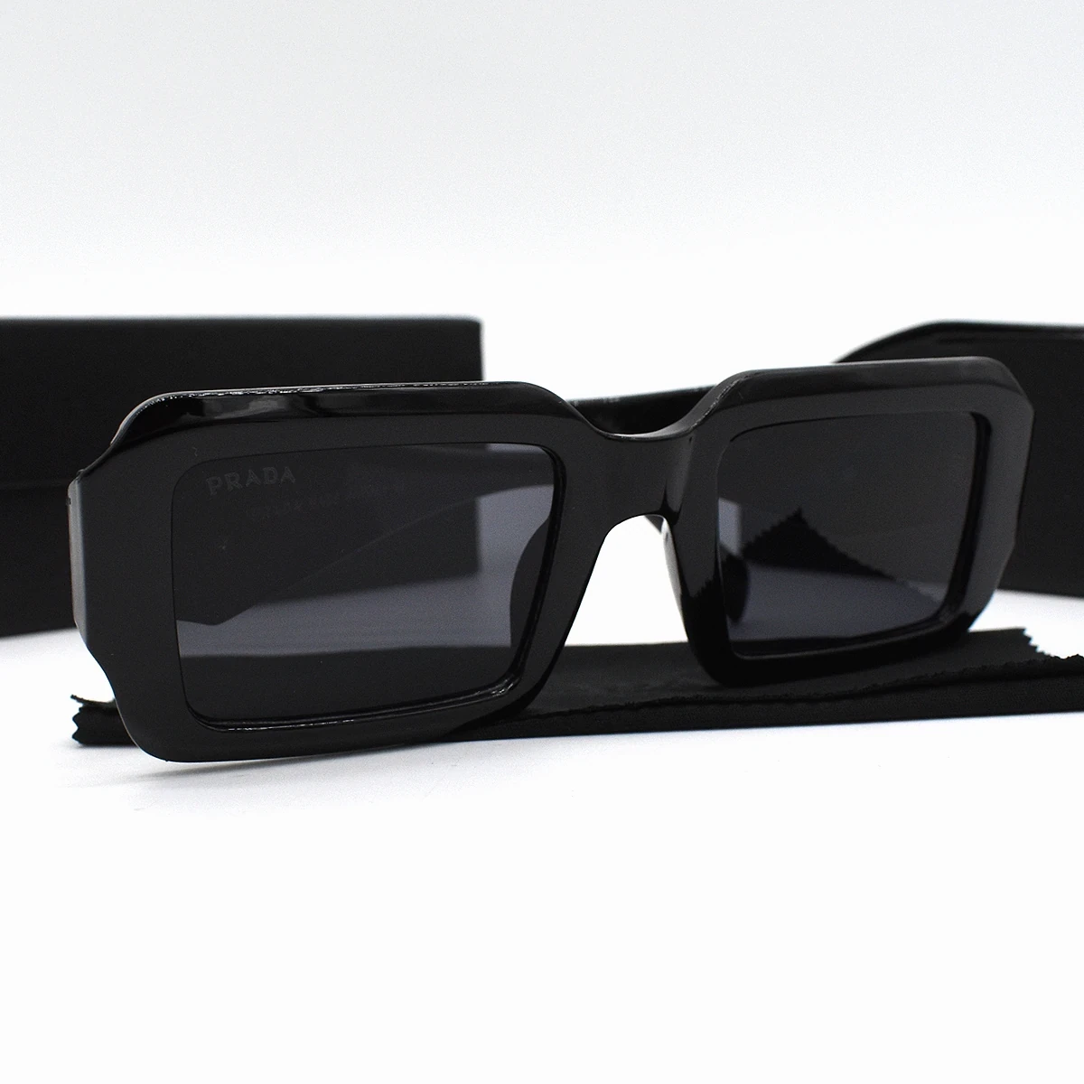 Lentes de Sol Prada SPR08Y 5