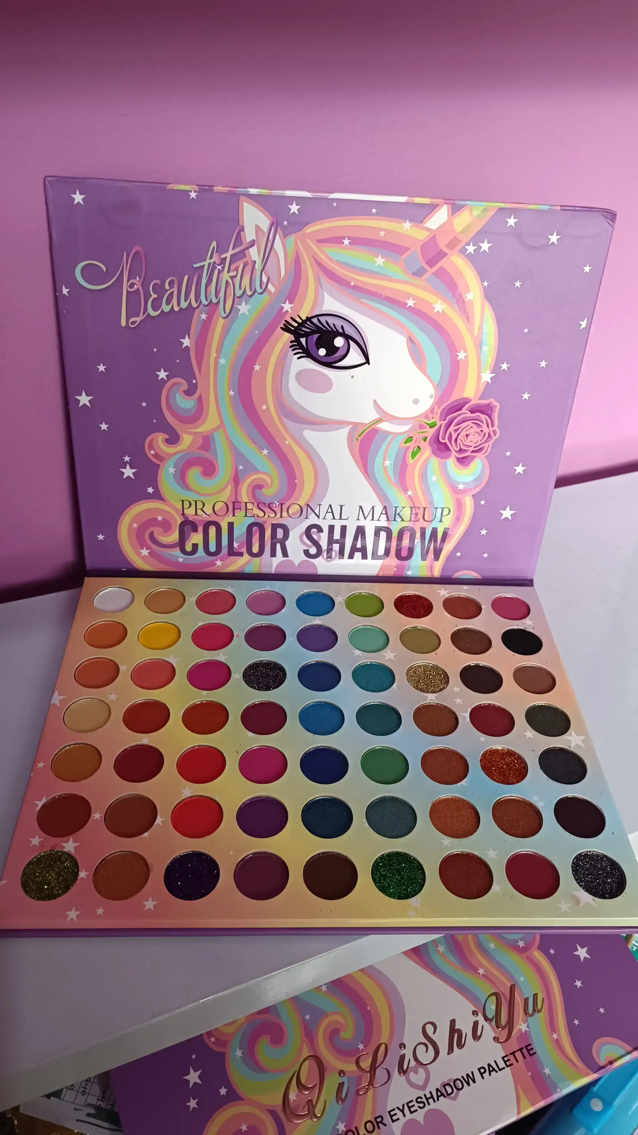 PALETA DE SOMBRAS X 63 TONOS