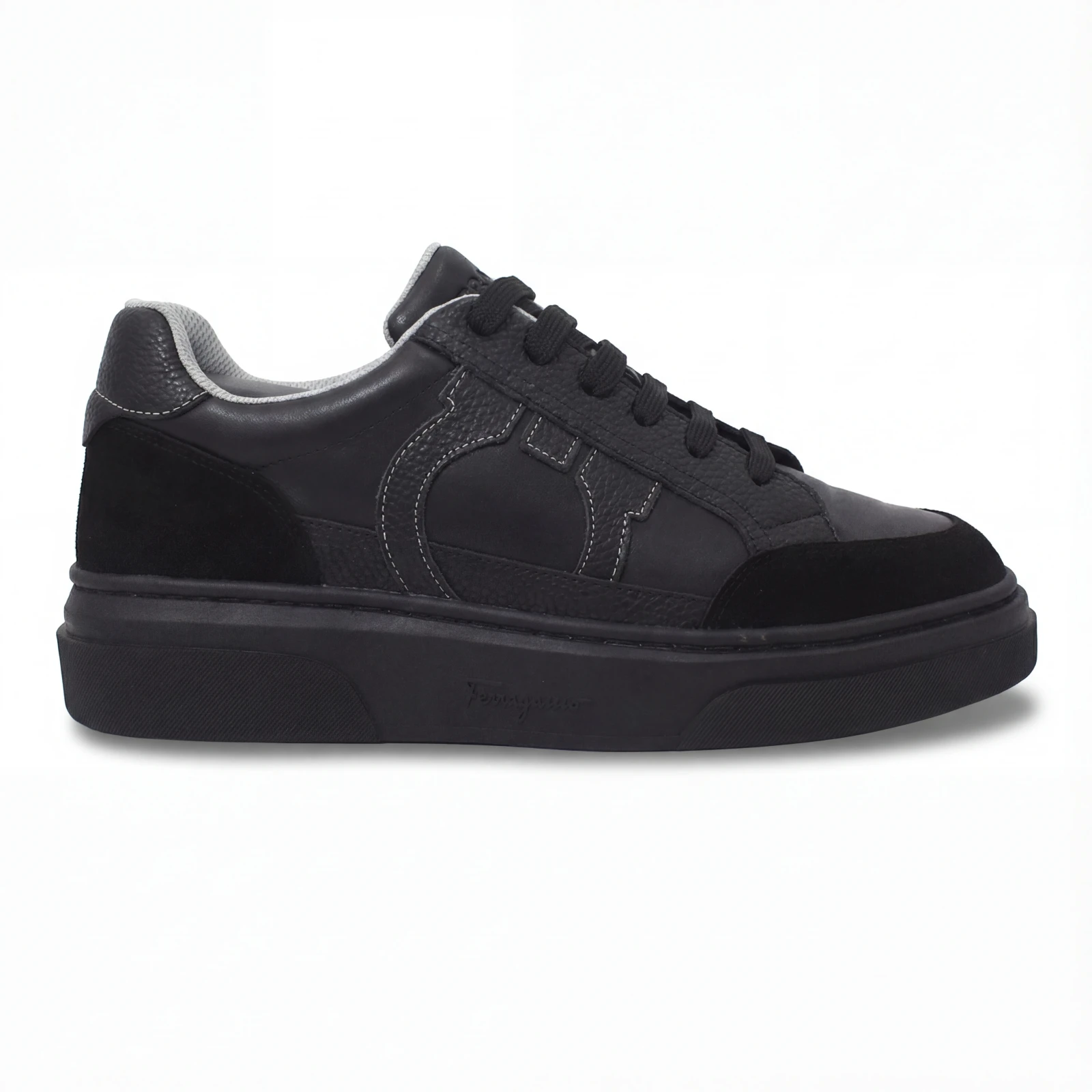 Tenis Feraragamo Negro