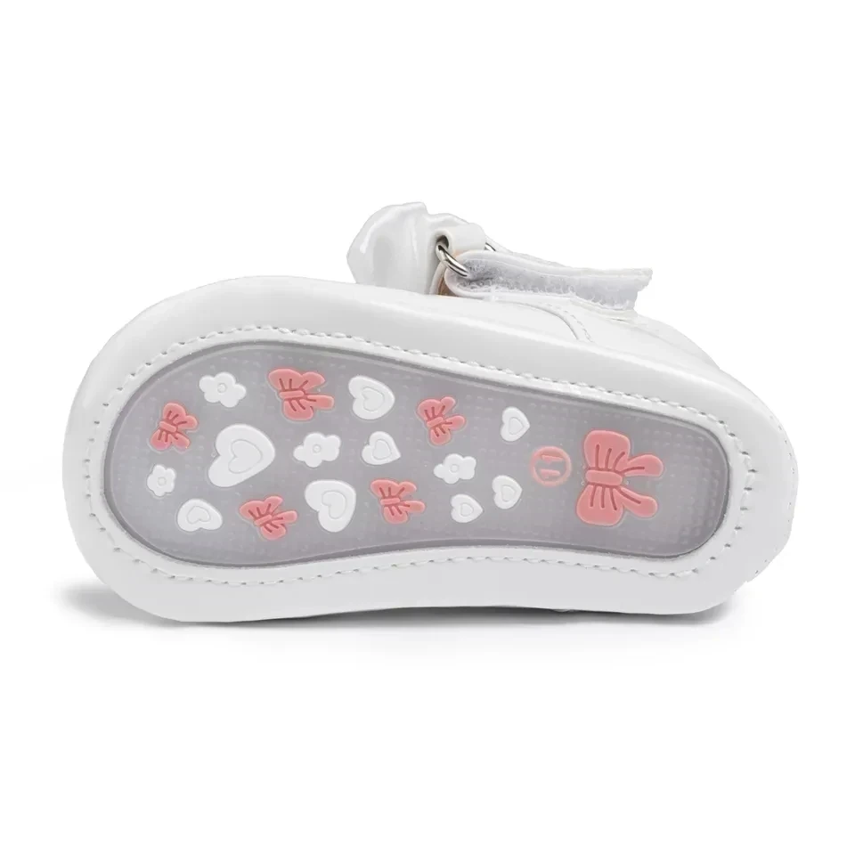 ZAPATITOS BLANCOS LAZOS 3