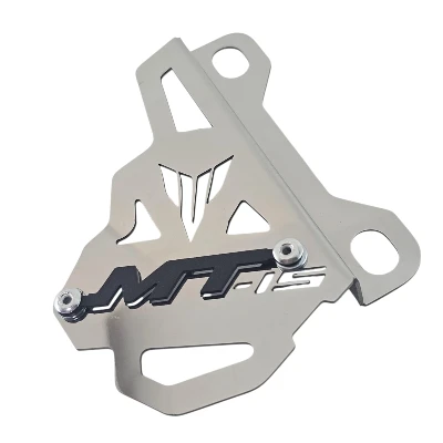 MT 15 / P. de Mordaza acero cromado logo 3d negro ML