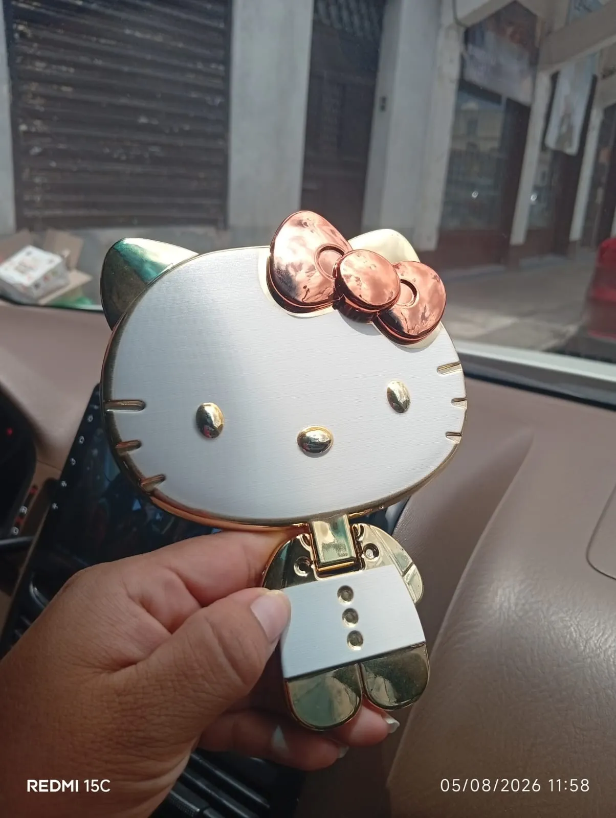 ESPEJO FLEXIBLE DE HELLO KITTY DE BOLSILLO 3