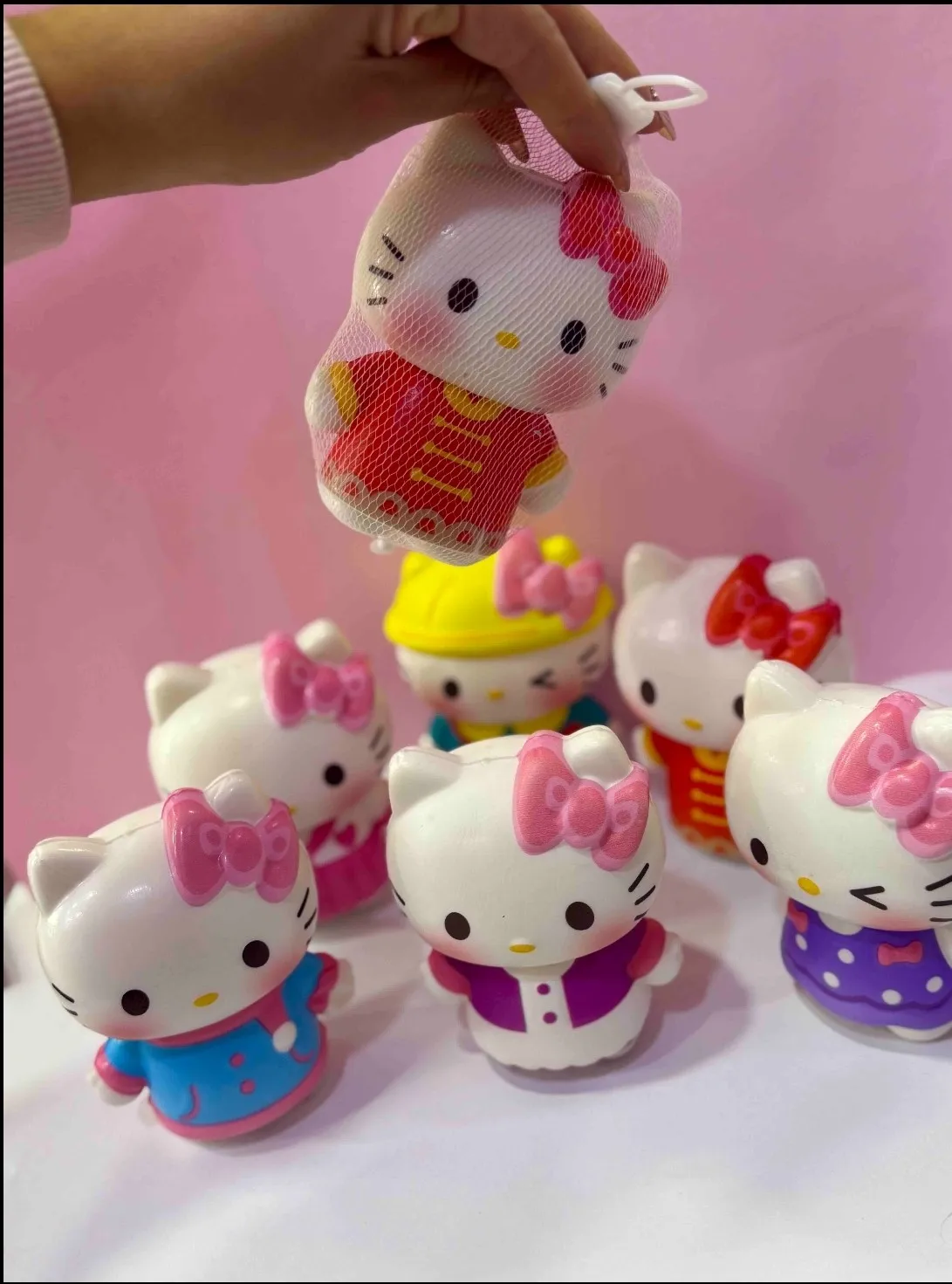Squish Snoopy - Hello Kitty  3