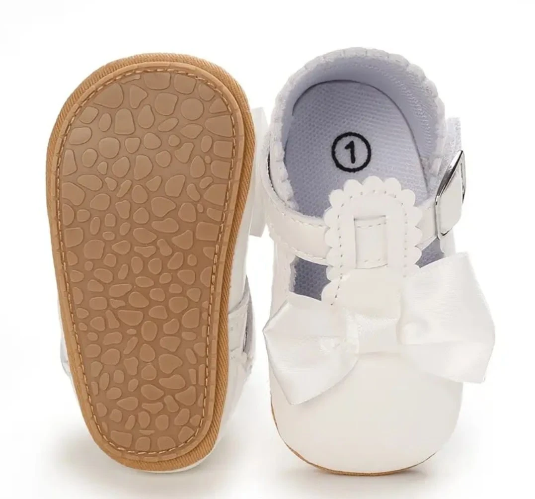 ZAPATITOS ELEGANTES BLANCOS 2