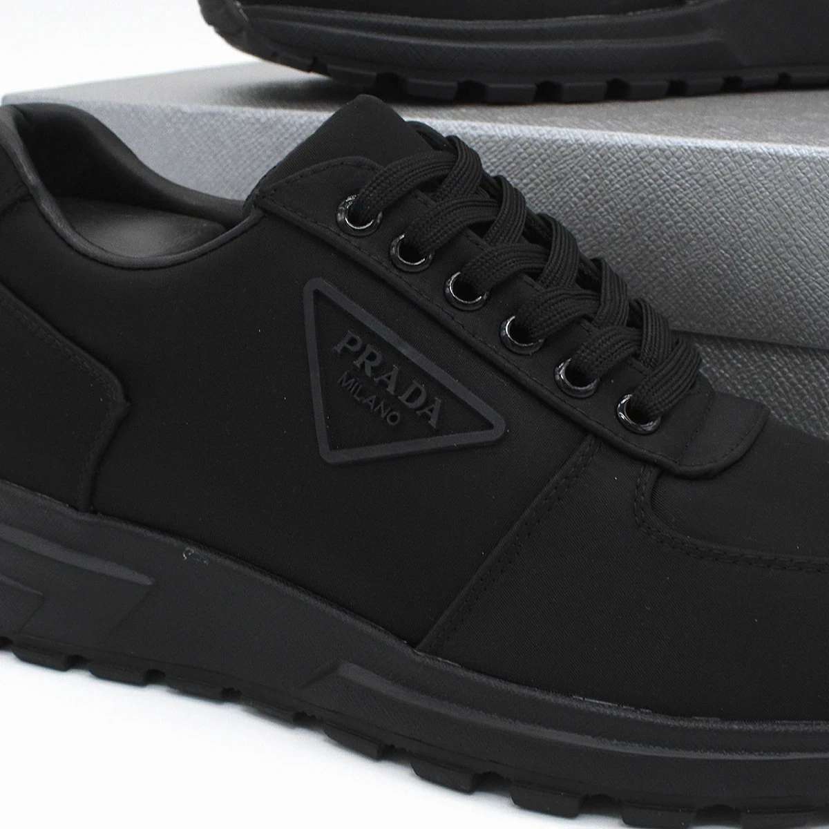 DEPORTIVOS PRADA PRAX 7