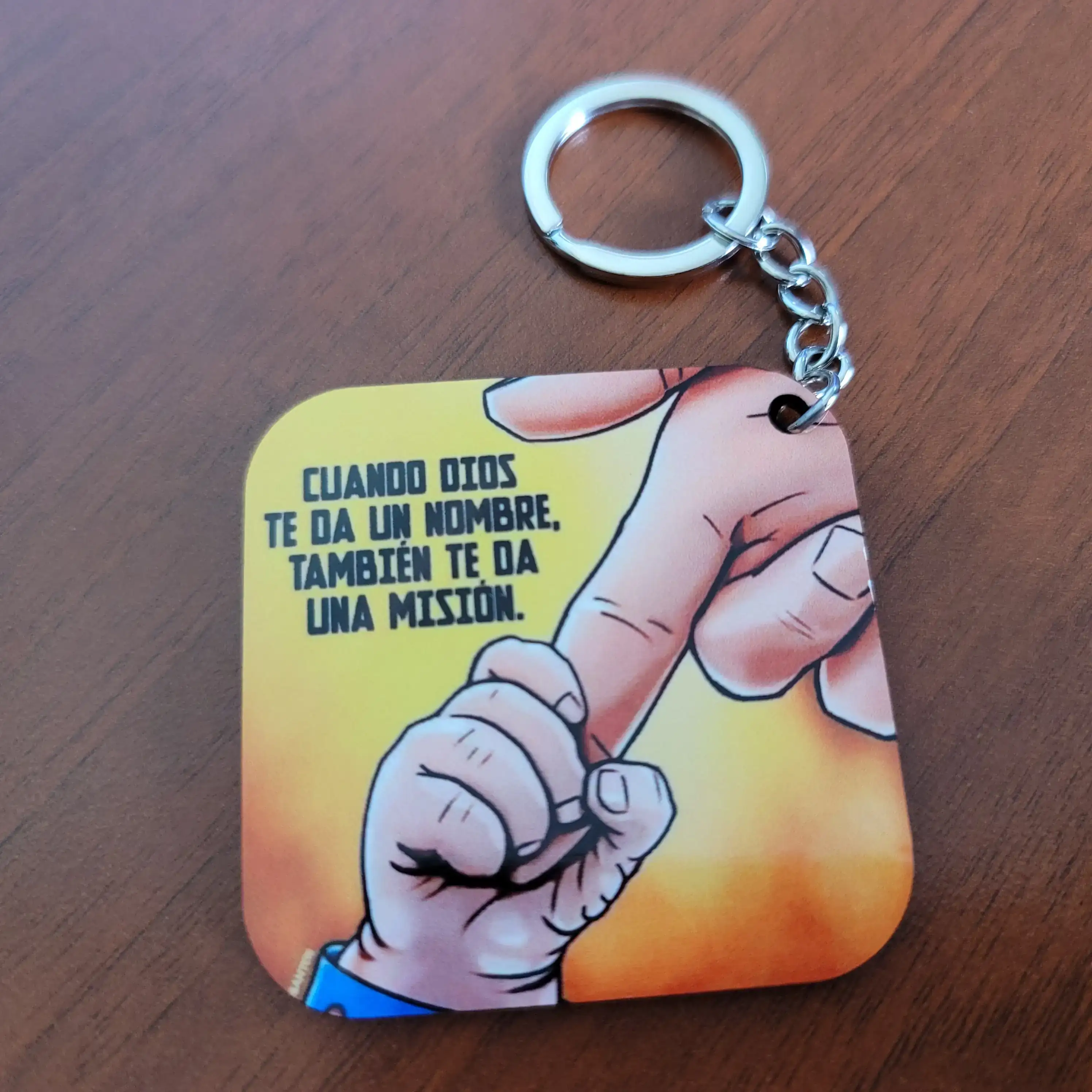 Llavero cuadrado " Cuando Dios"