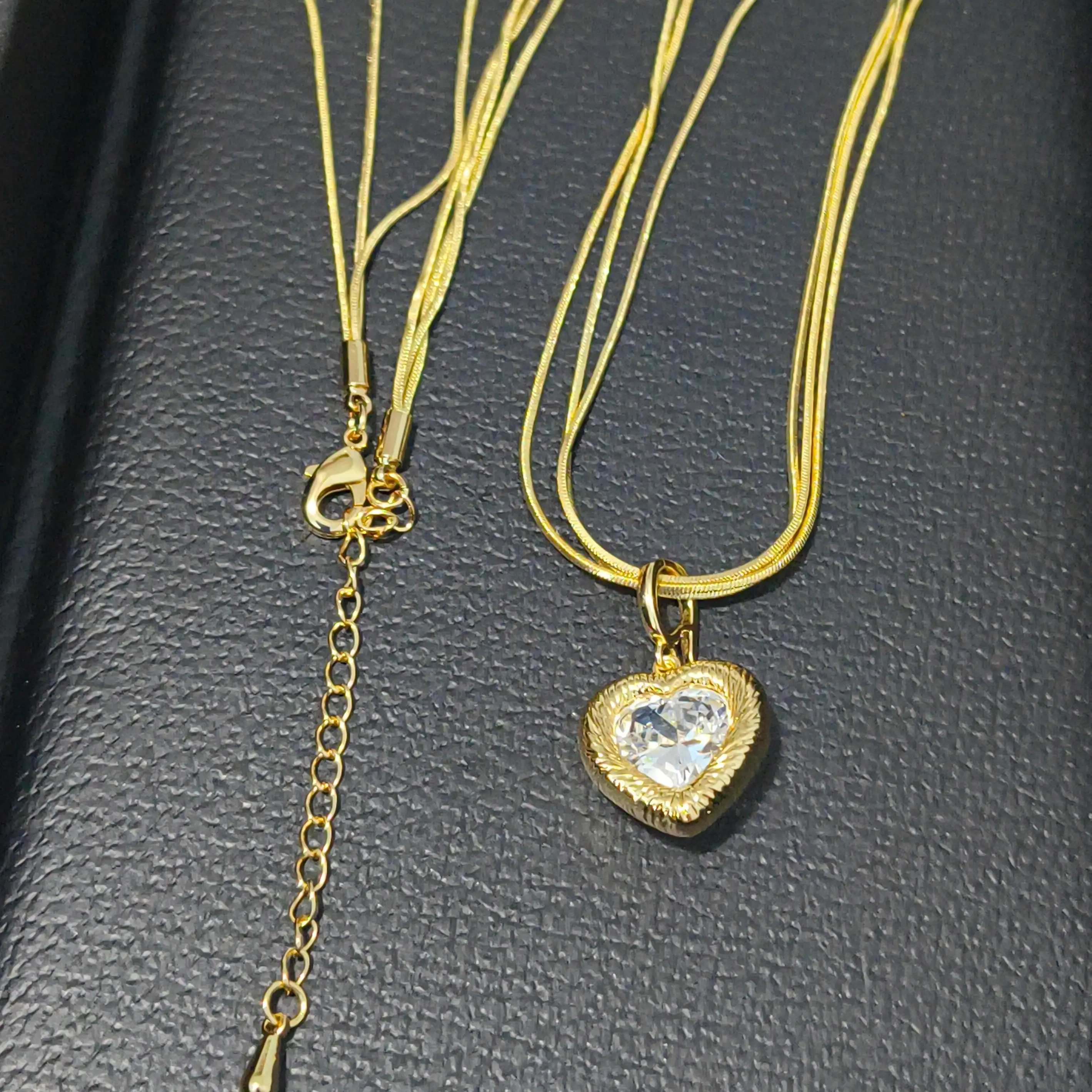 Collar triple Corazón  2