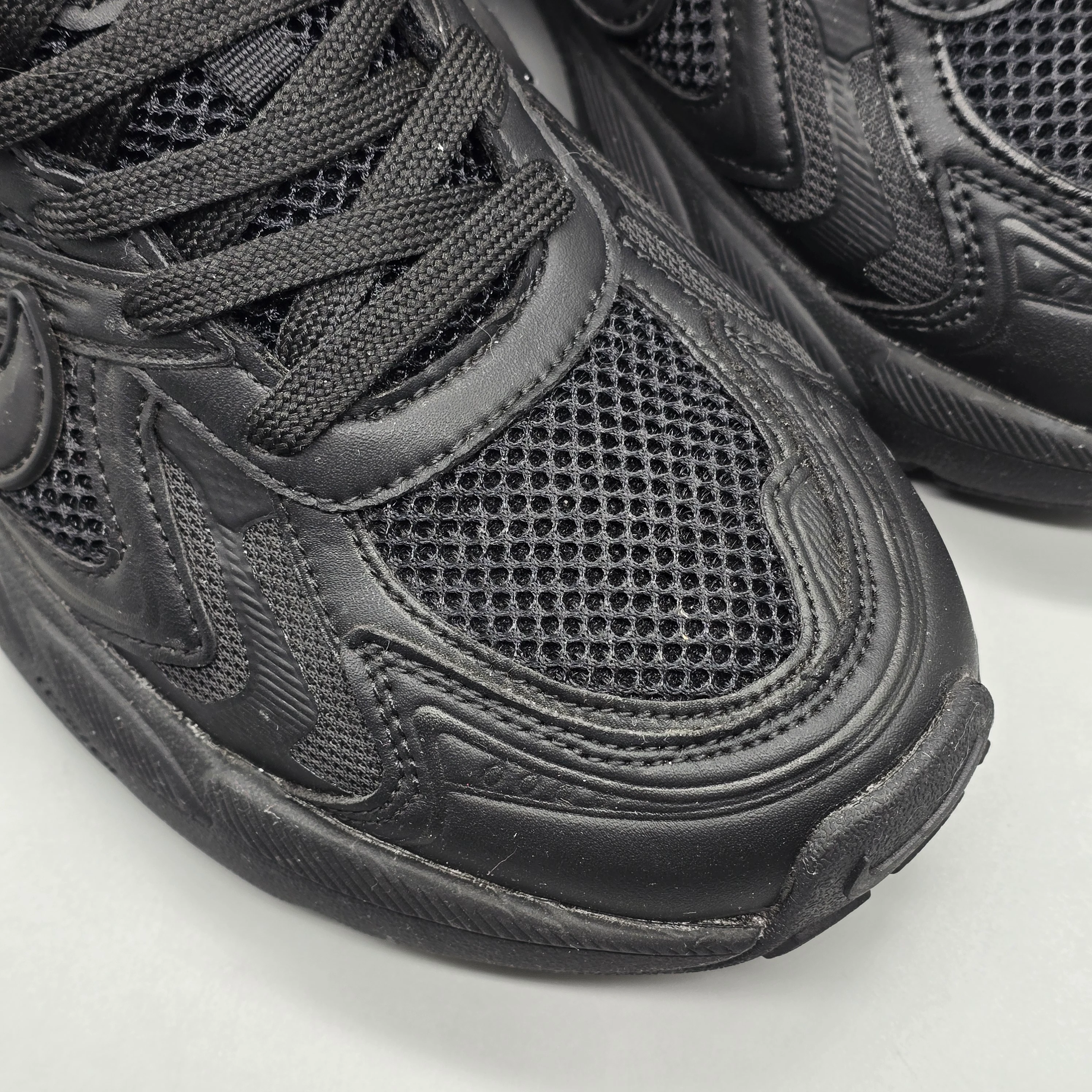 NIKE INITIATOR (RÉPLICA 1.1) 4