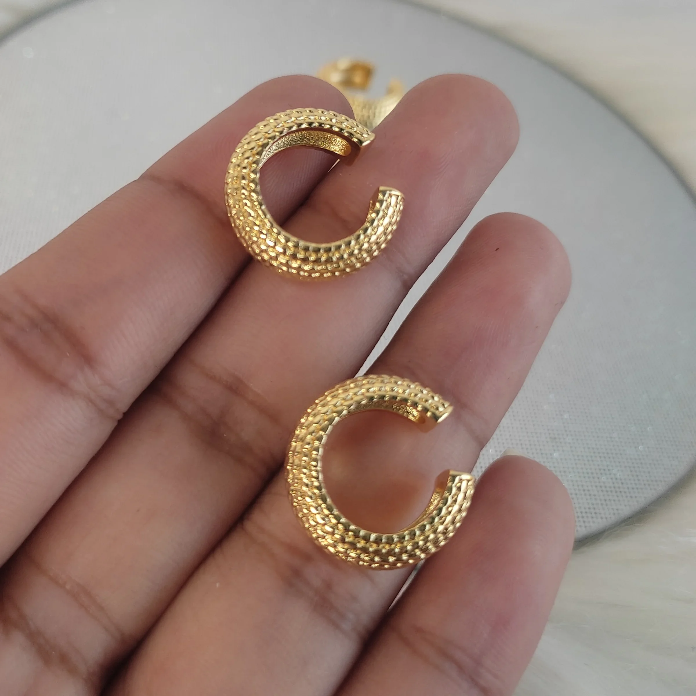 EARCUFF TEXTURE 4