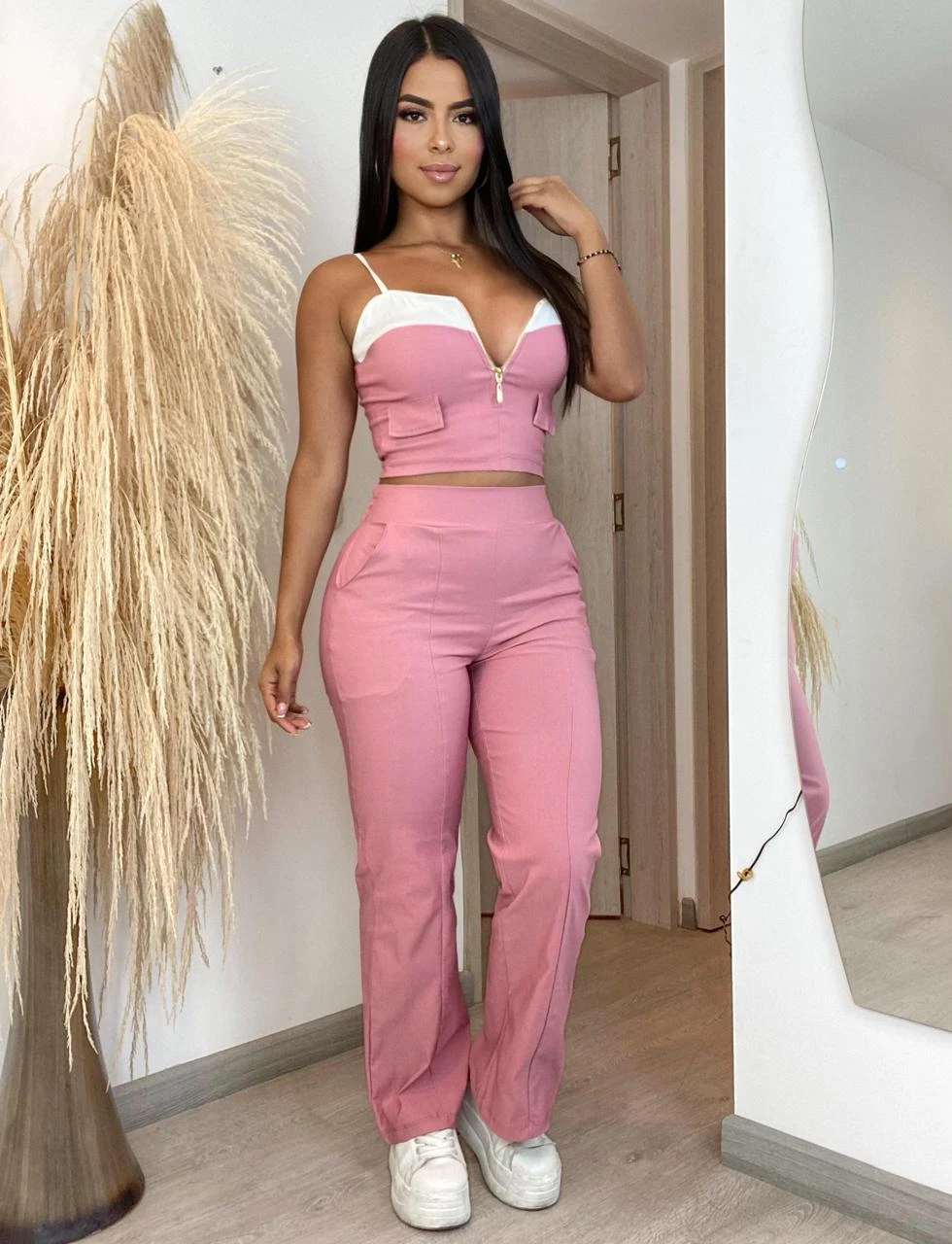Conjunto 2 piezas pantalón y top 9
