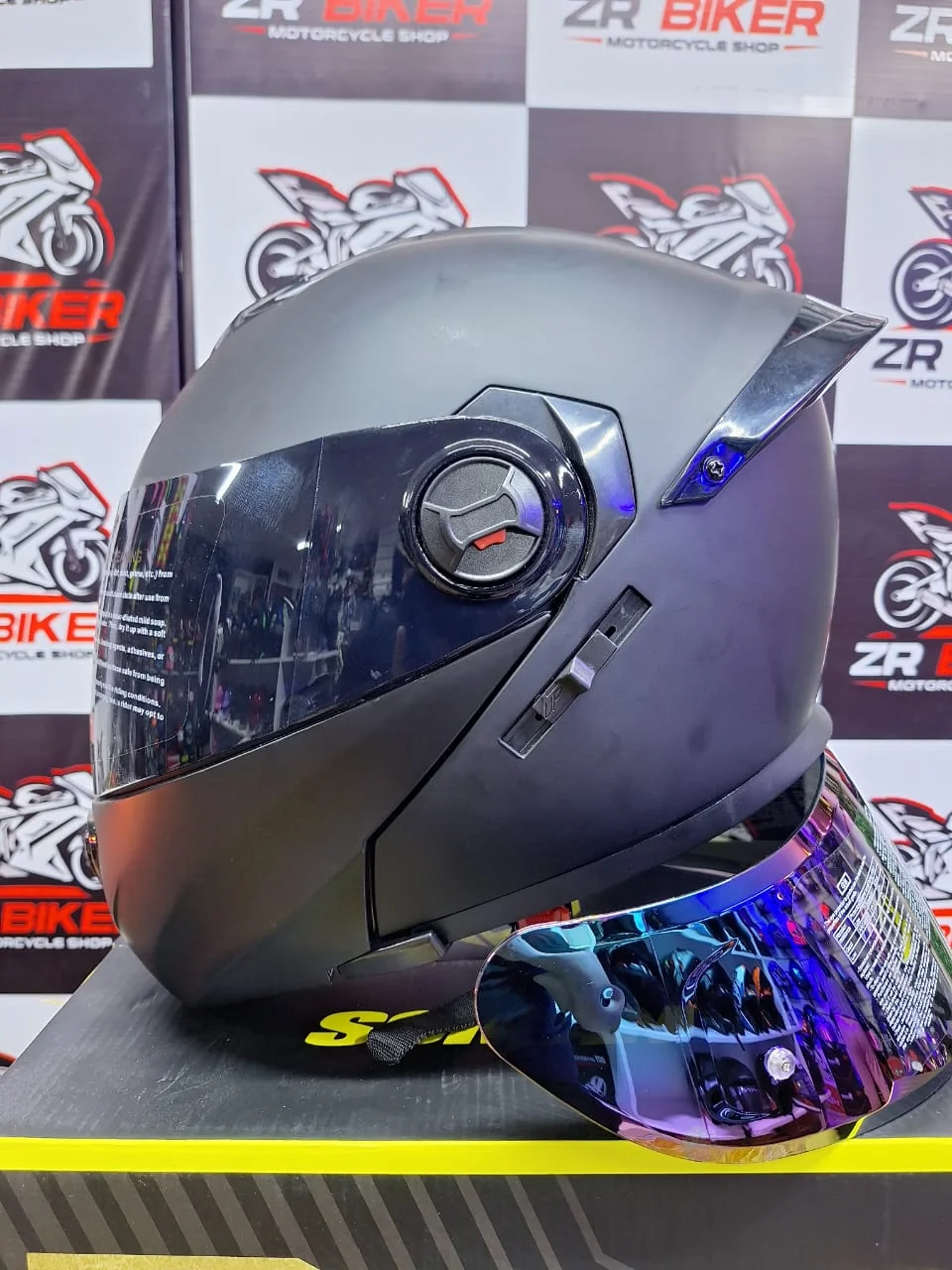 CASCO EVO ABATIBLE NEGRO 